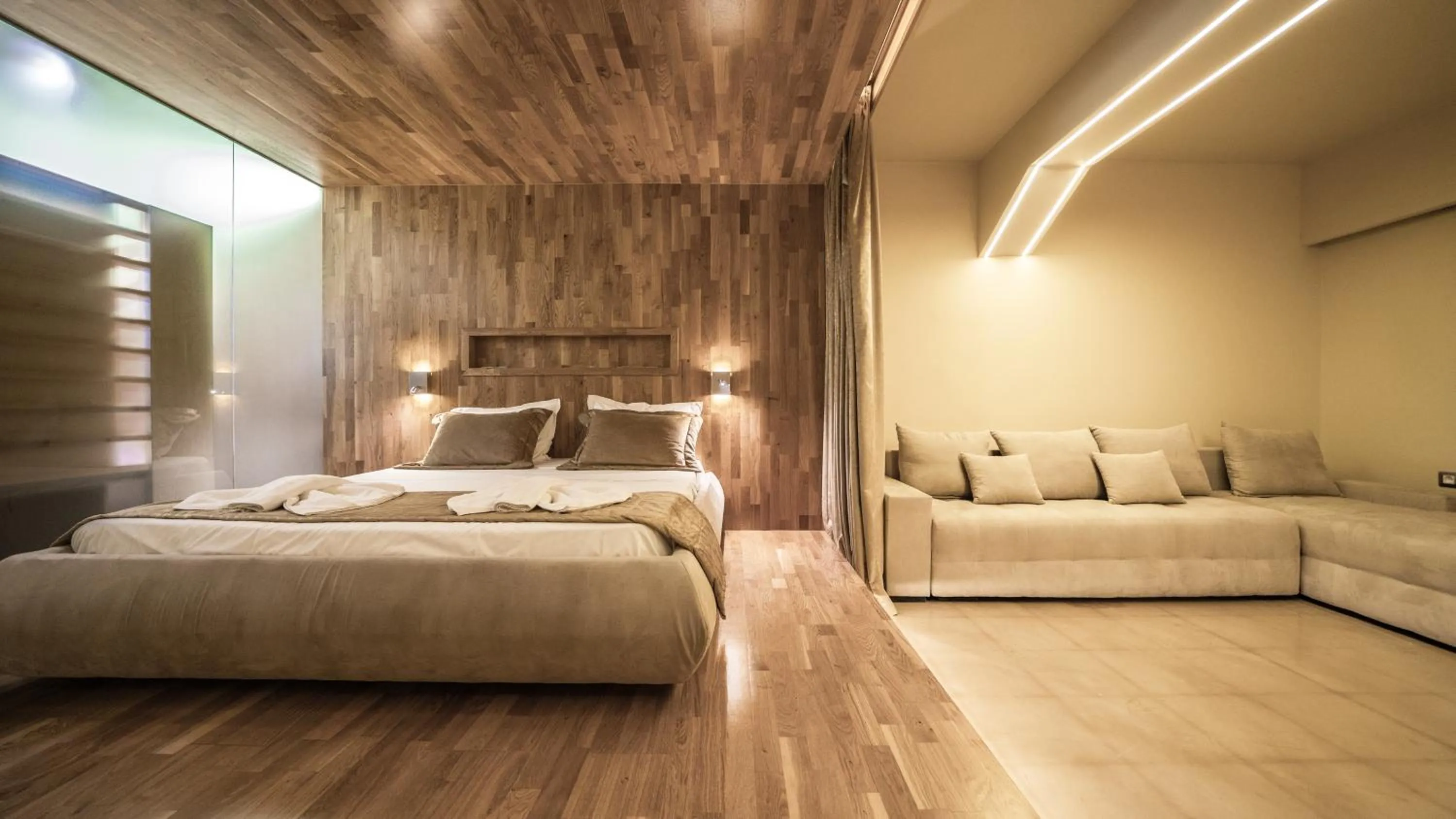 Photo of the whole room, Bed in Panorama Village Hotel