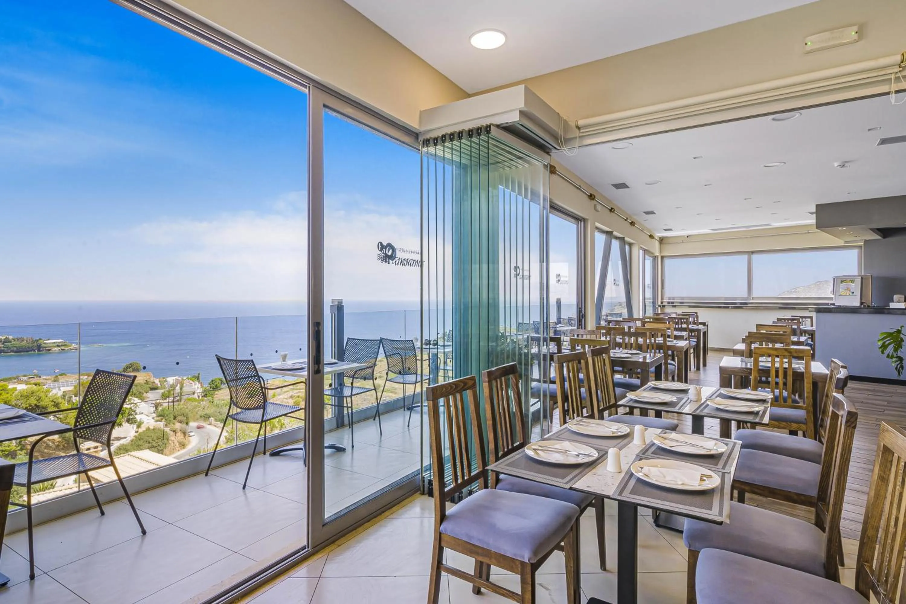 Restaurant/places to eat in Panorama Village Hotel