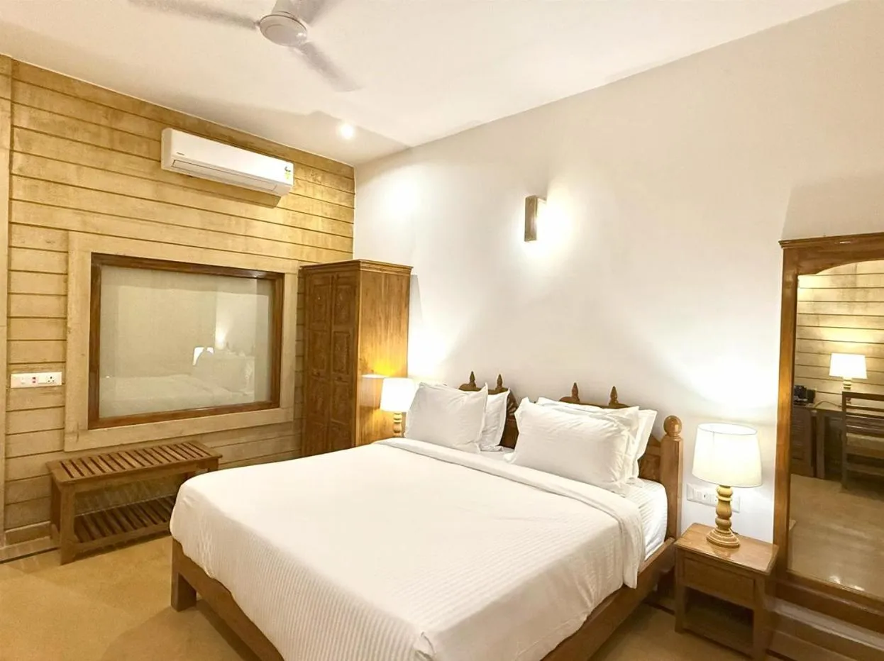 Bed in Hotel Golden Haveli