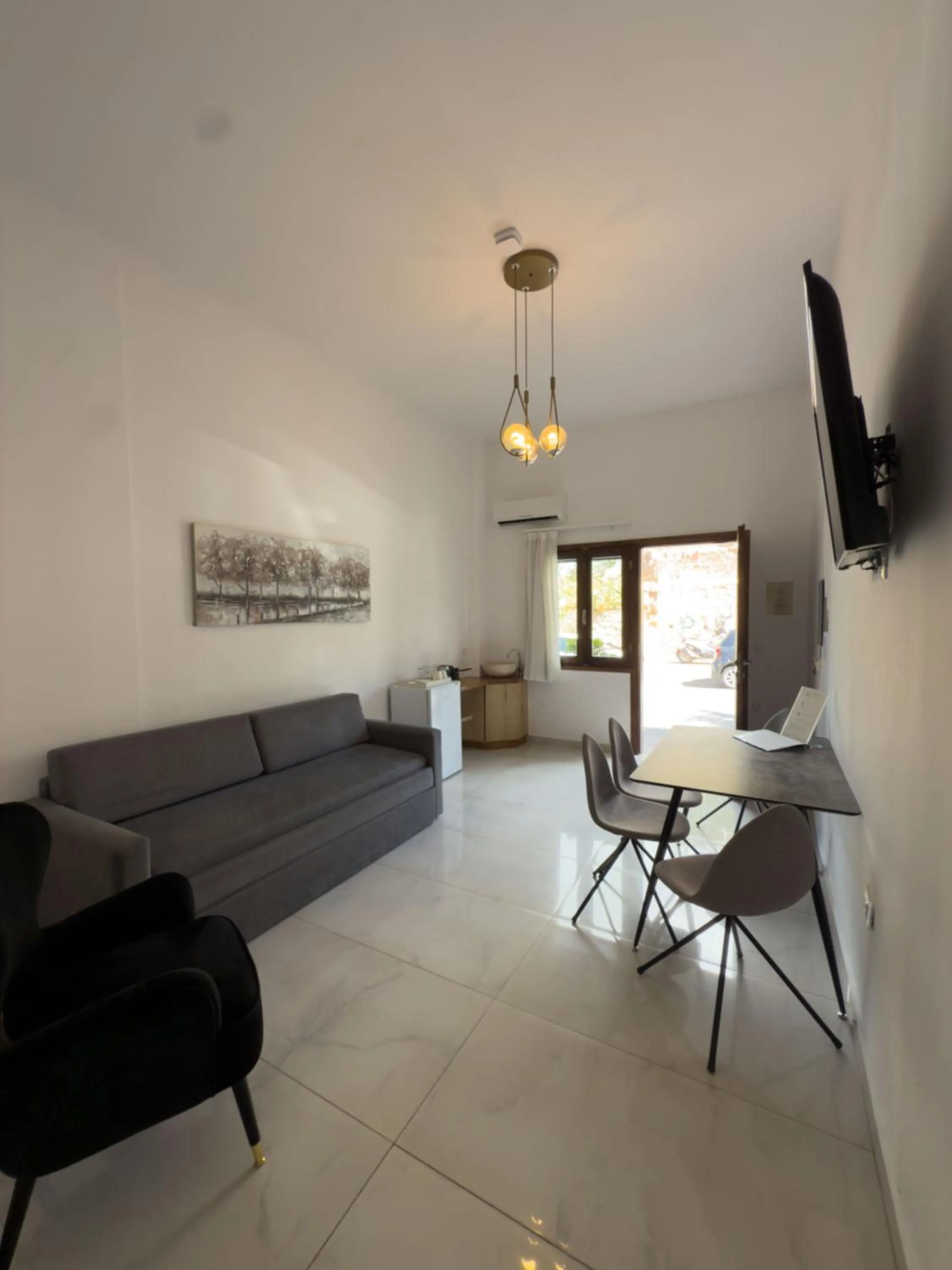 Living room in Deluxe Suites