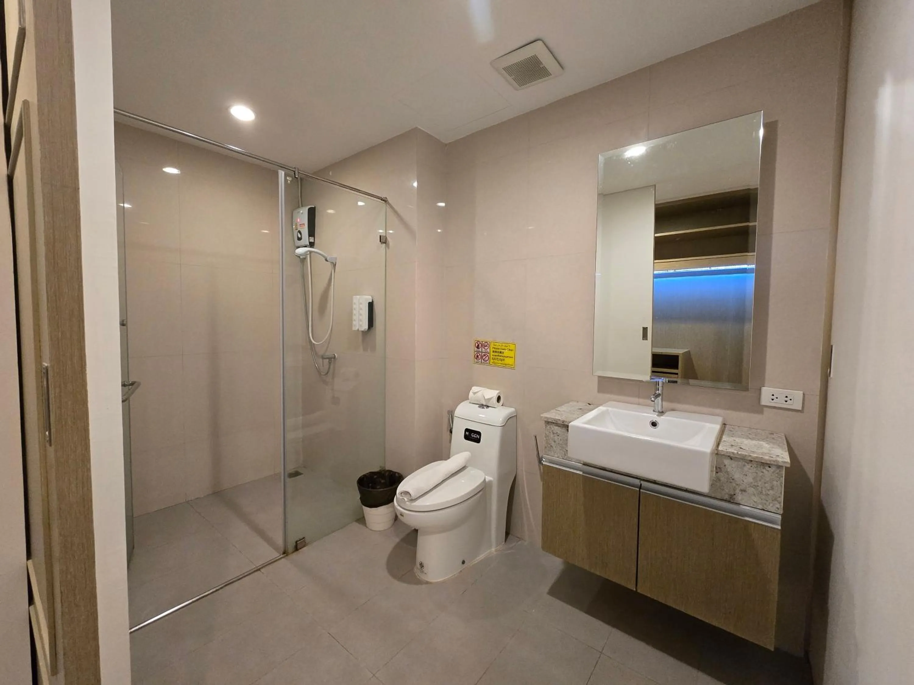 Bathroom in Sleepstation at Pratunam