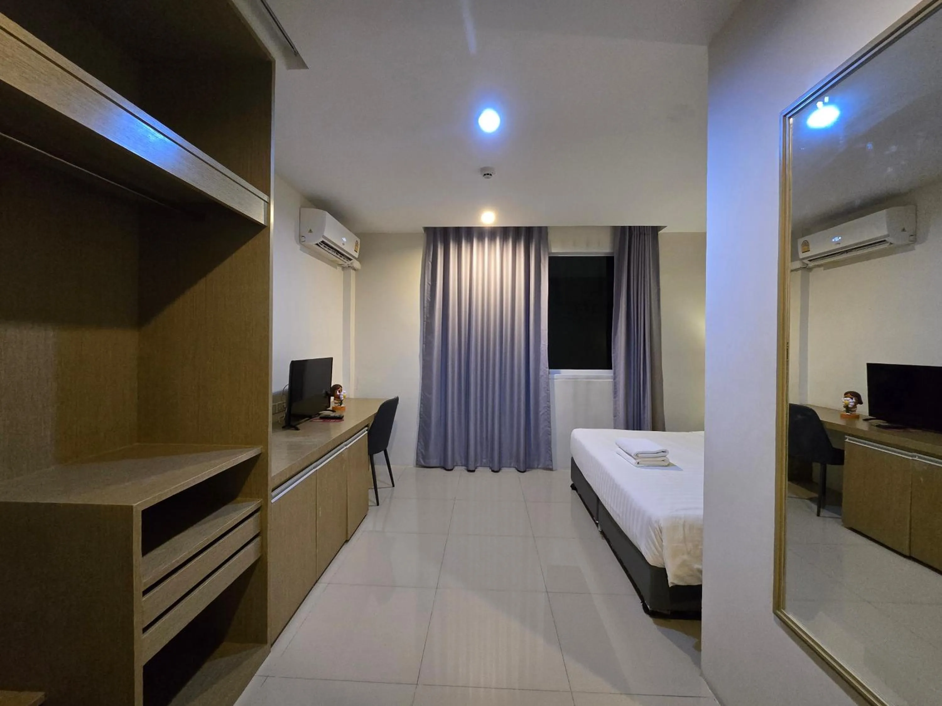 Bedroom, Bed in Sleepstation at Pratunam