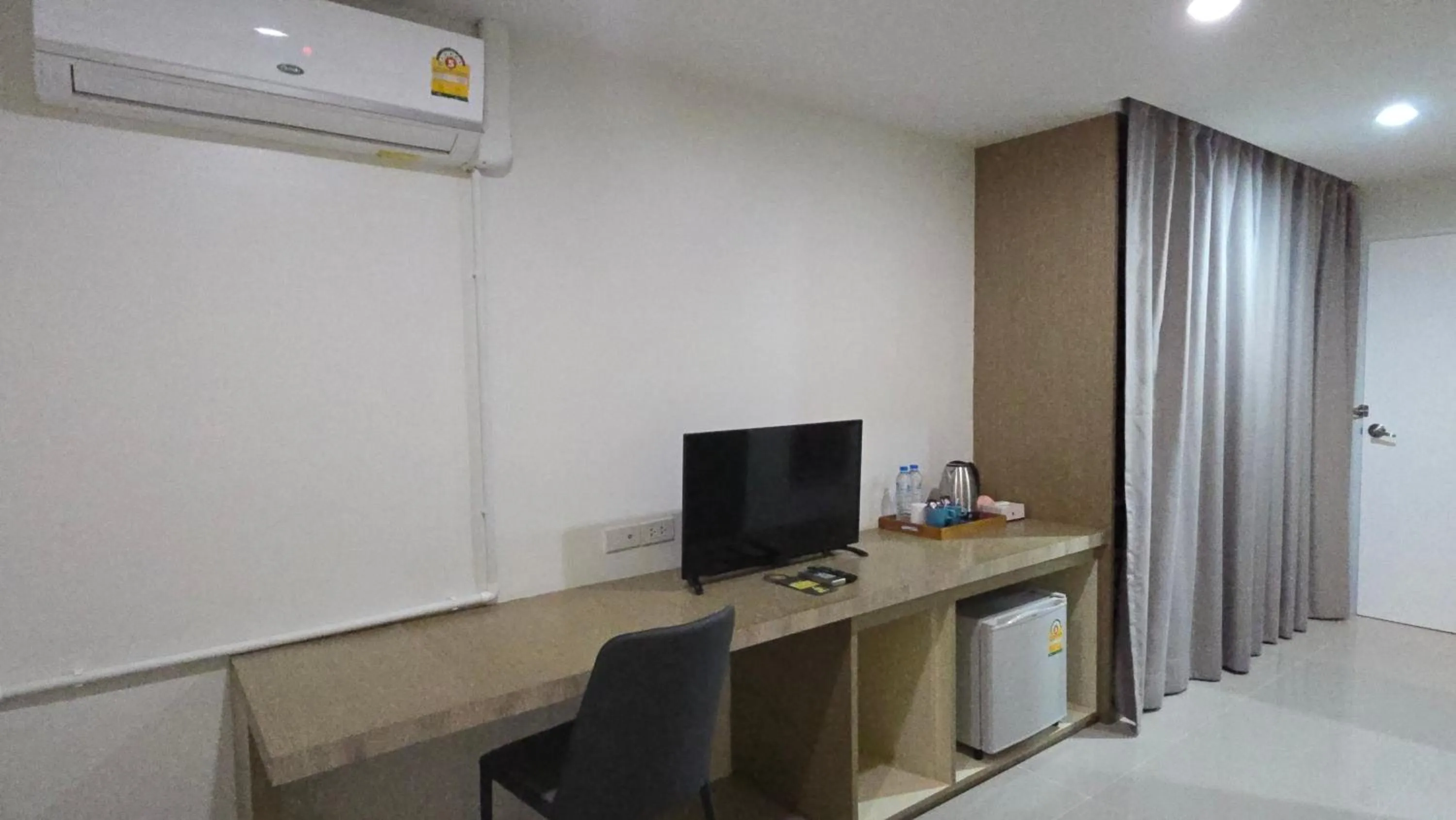 TV and multimedia in Sleepstation at Pratunam