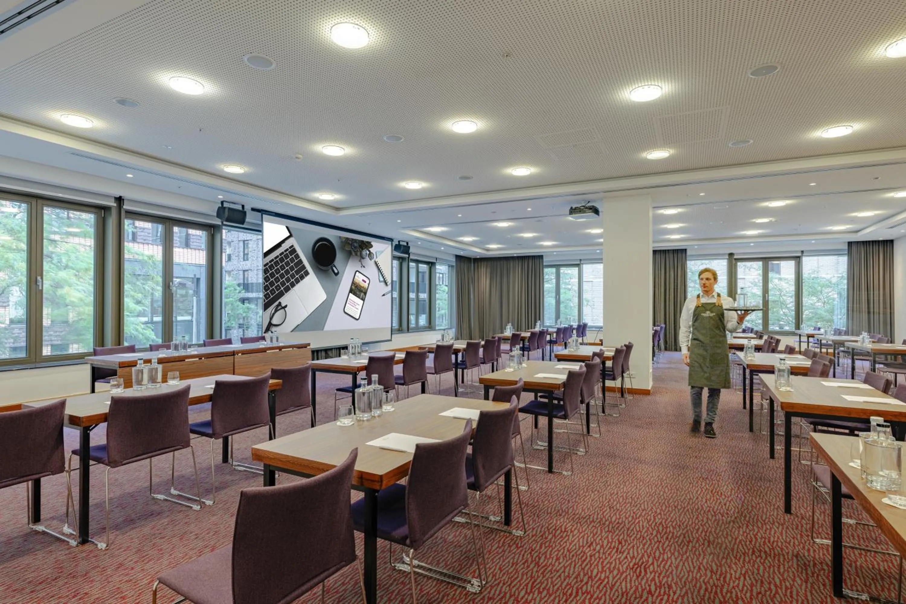 Meeting/conference room in Crowne Plaza Amsterdam - South by IHG