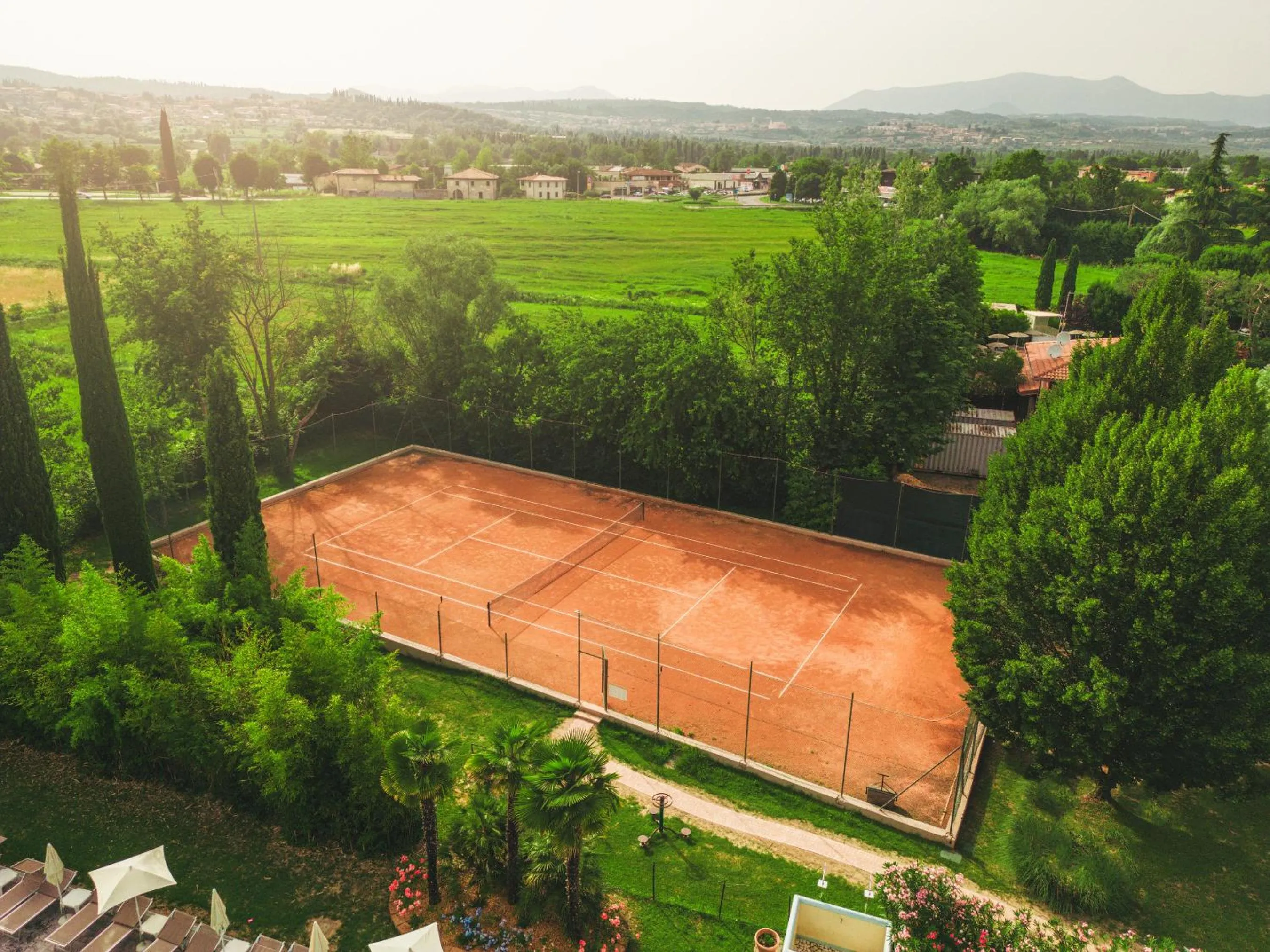 Tennis court in Park Residence Il Gabbiano