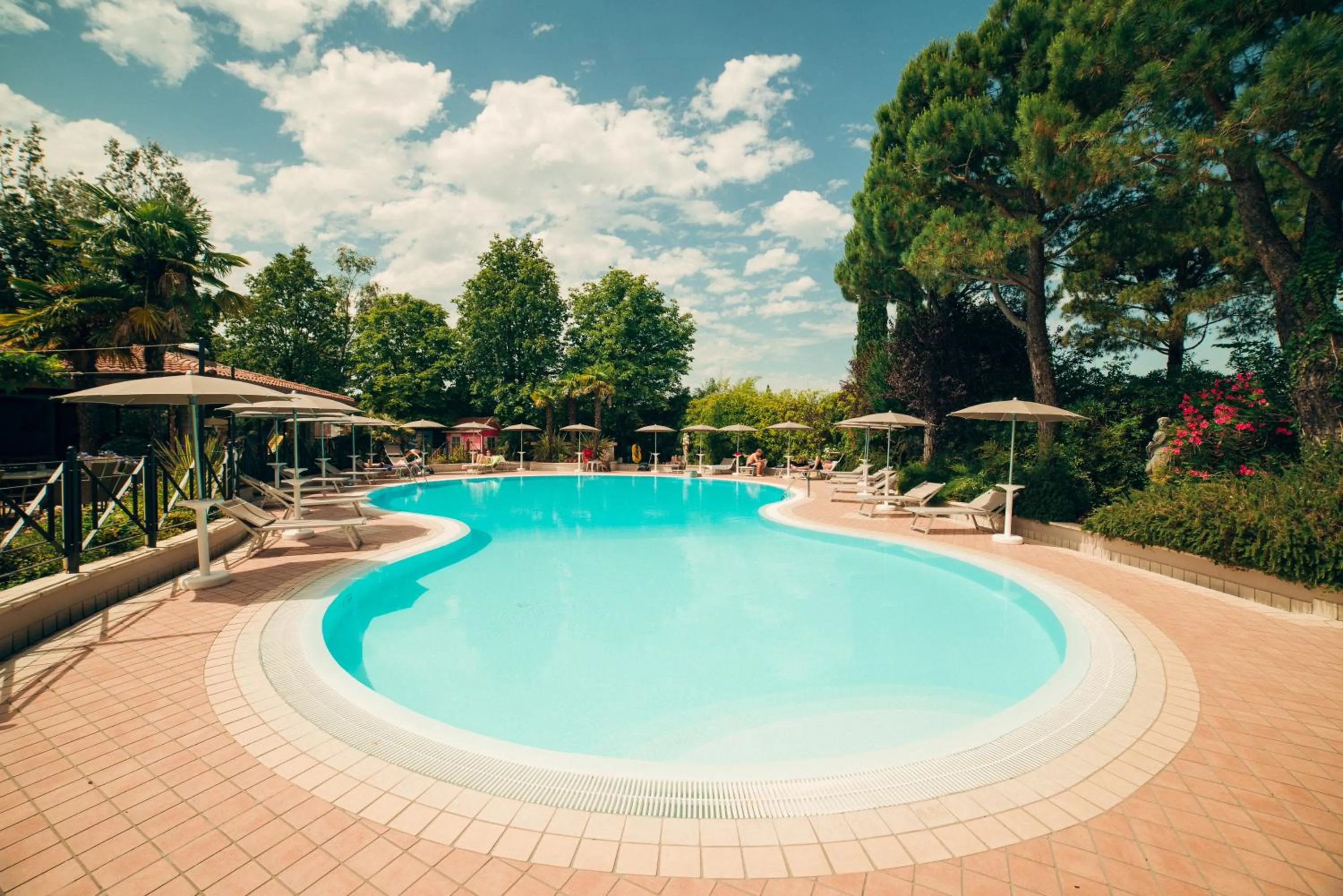 Swimming pool in Park Residence Il Gabbiano