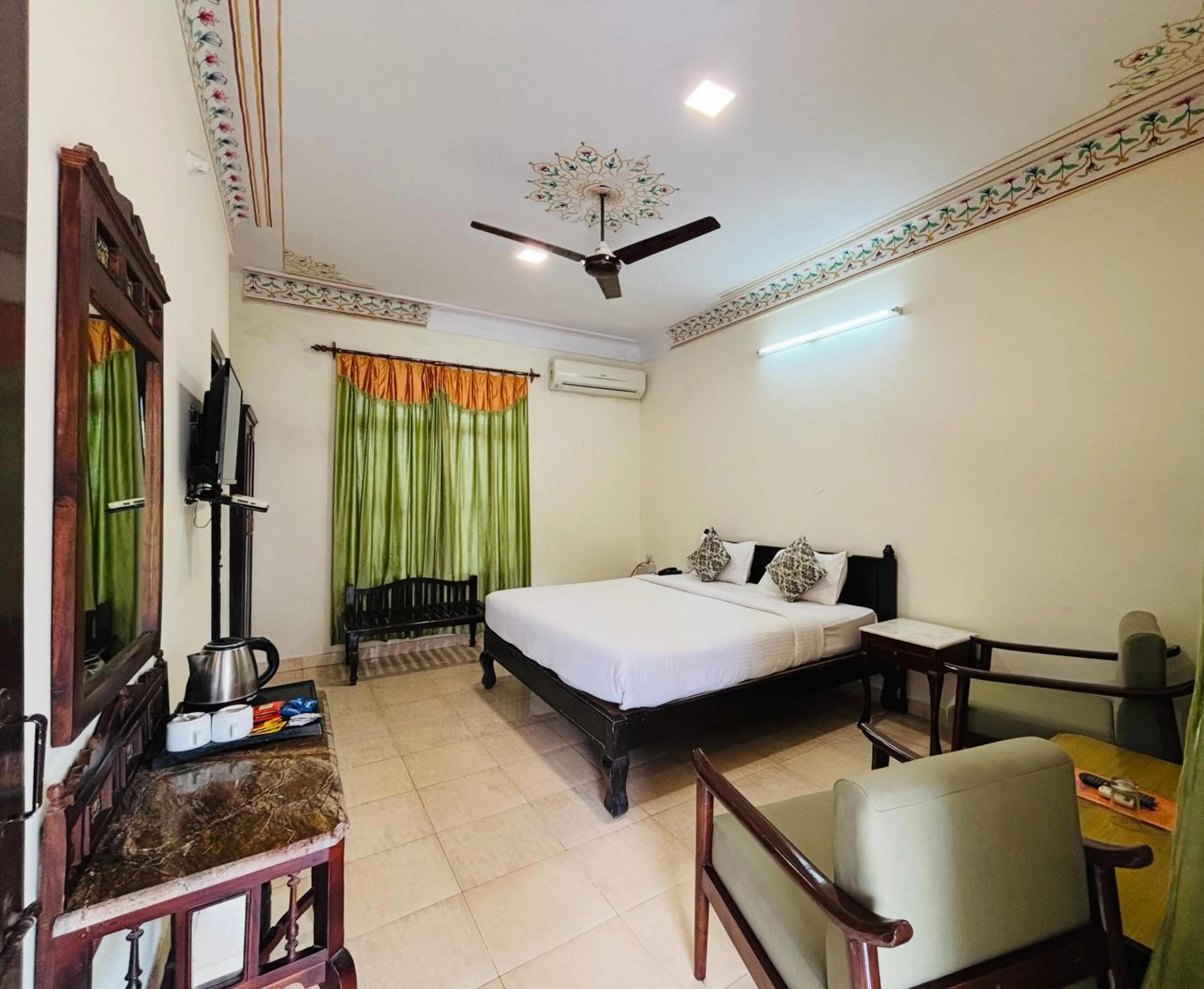 Bed in Sajjan Bagh Resort