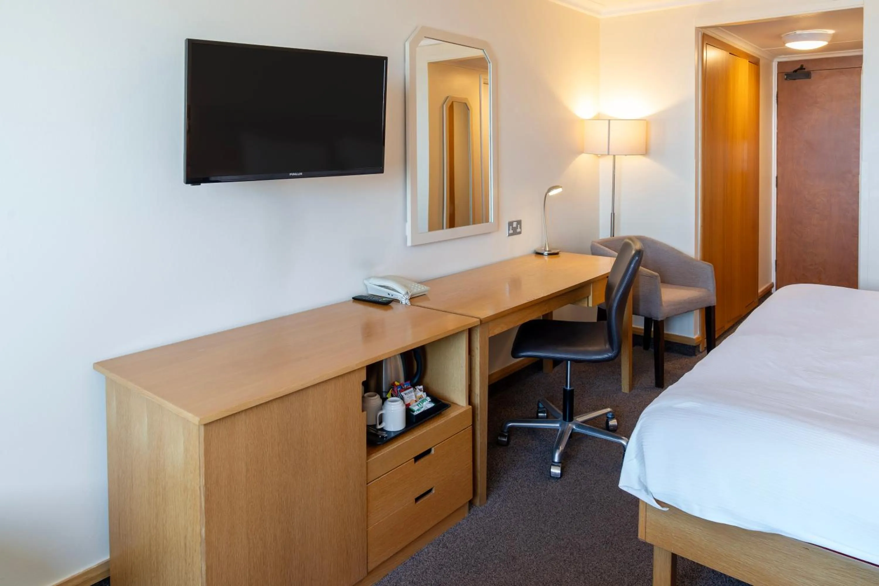 Bedroom, Bed in Grand Hotel Blackpool