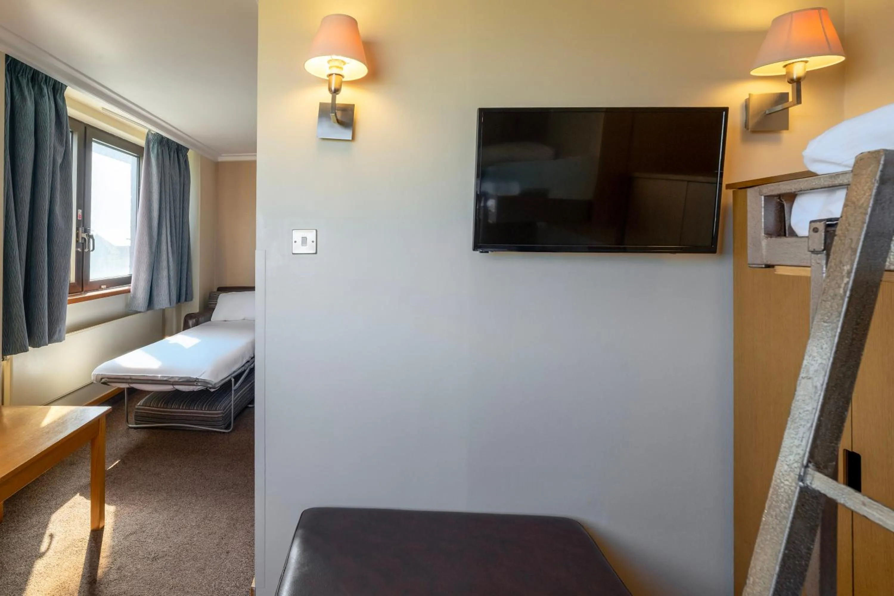 Floor plan, Bed in Grand Hotel Blackpool