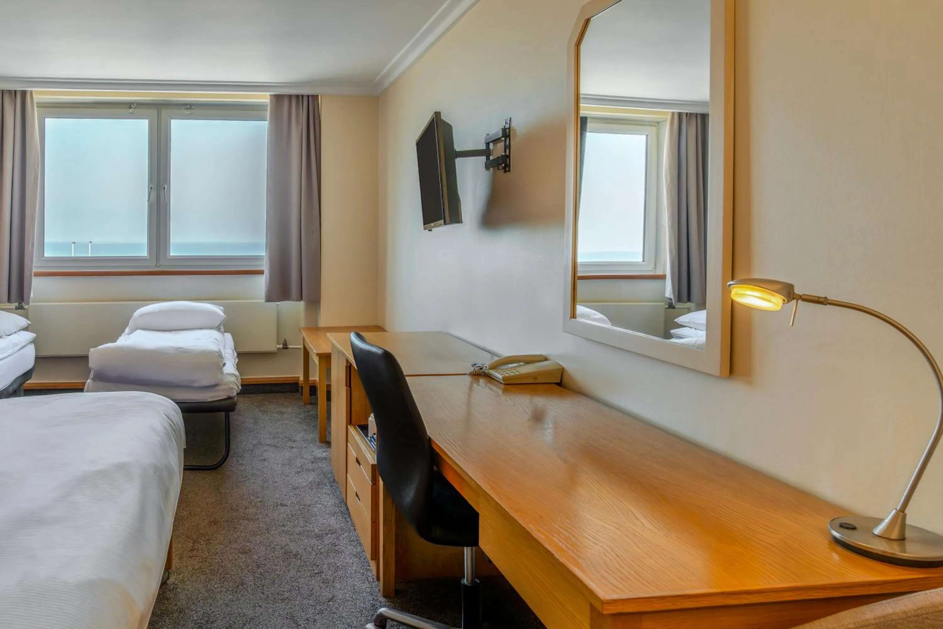 Bedroom, Bed in Grand Hotel Blackpool