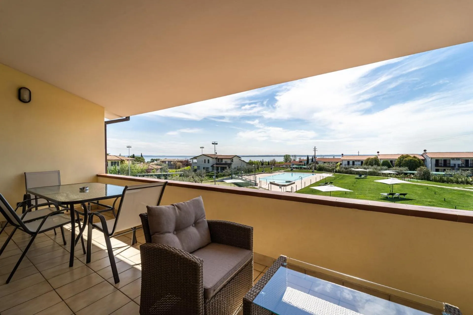 Patio in Residence Primera