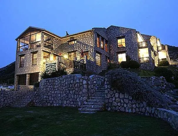 Property building in Agulhas Country Lodge