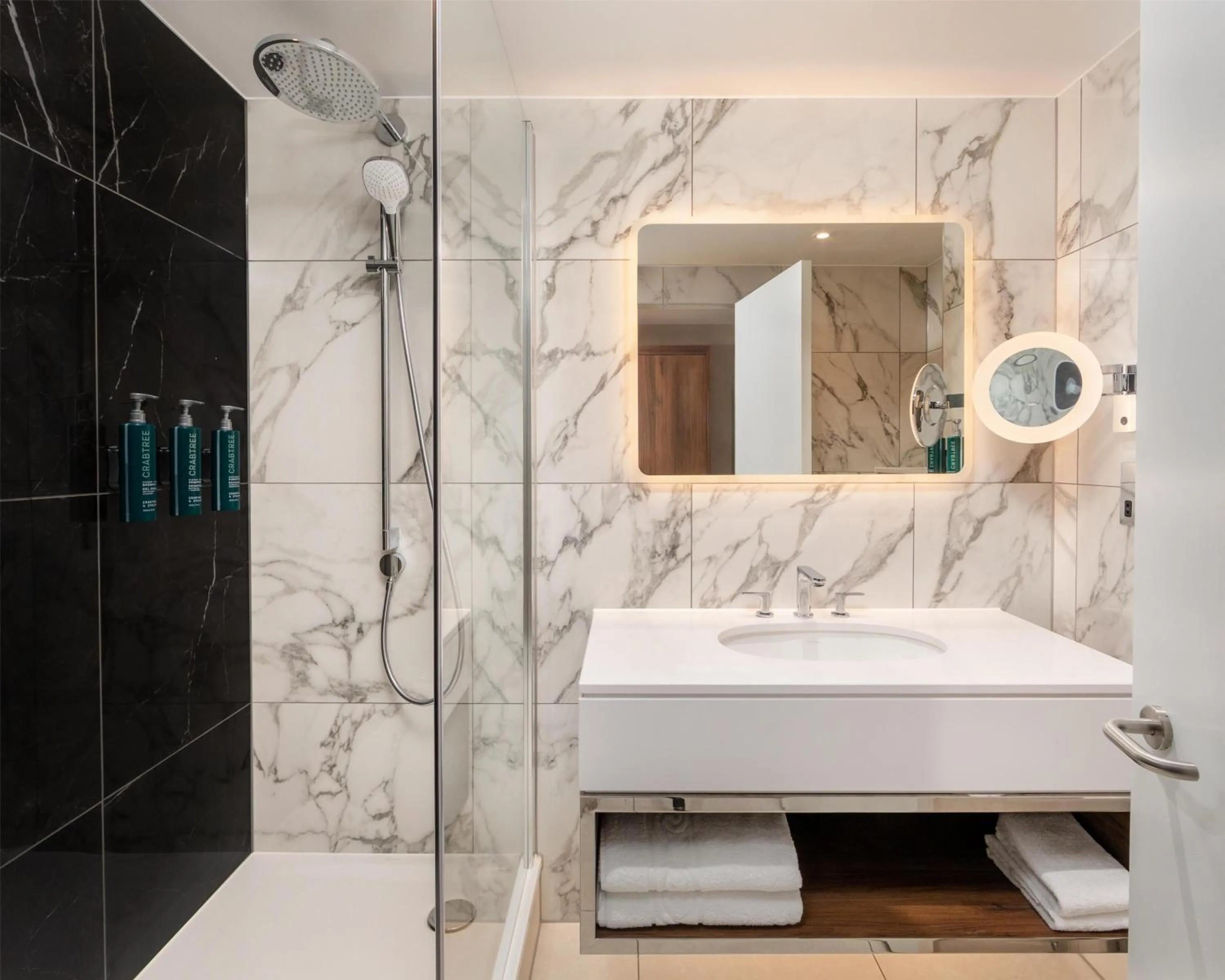 Shower in Hilton London Metropole