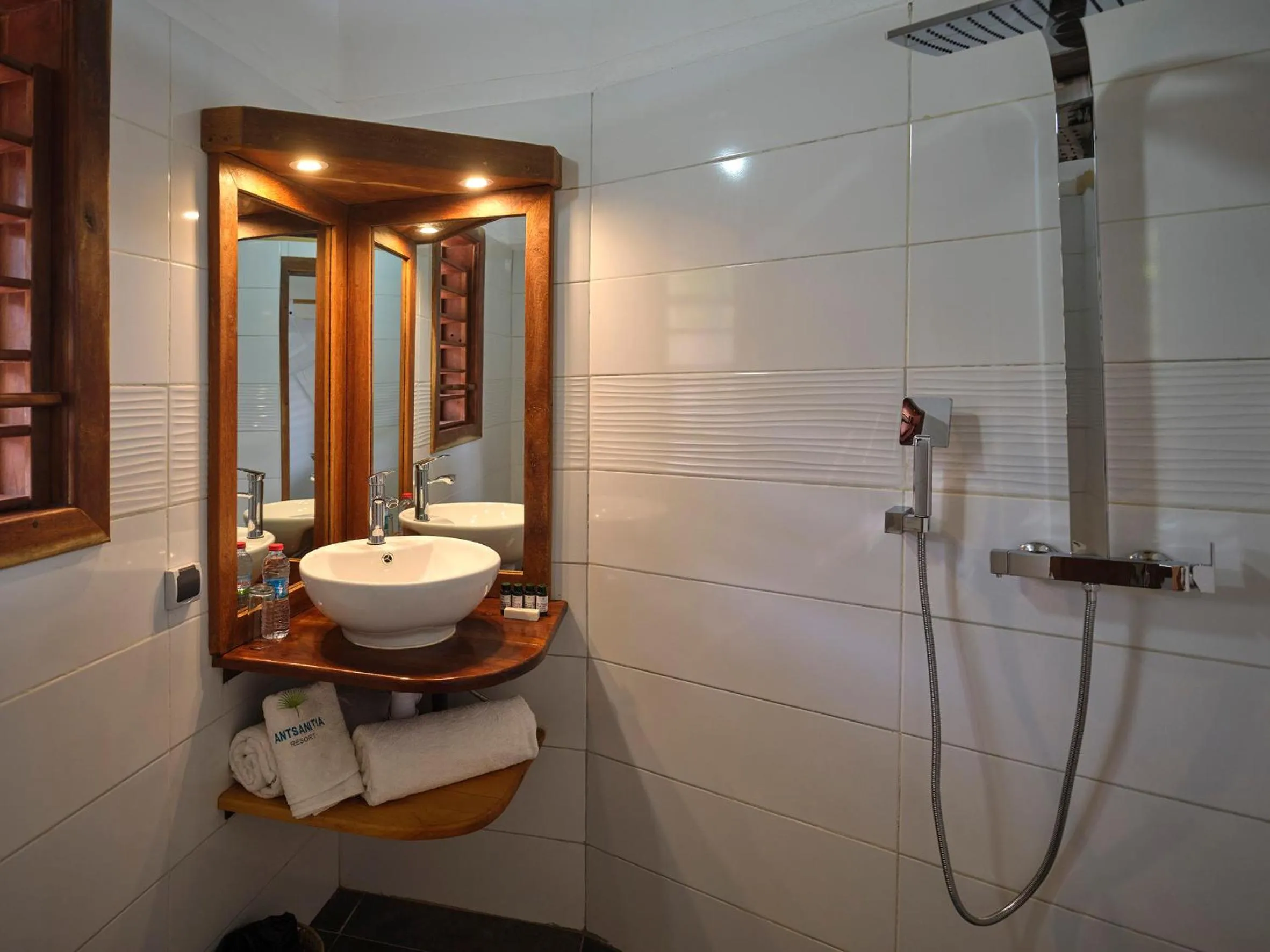 Bathroom in Antsanitia Resort