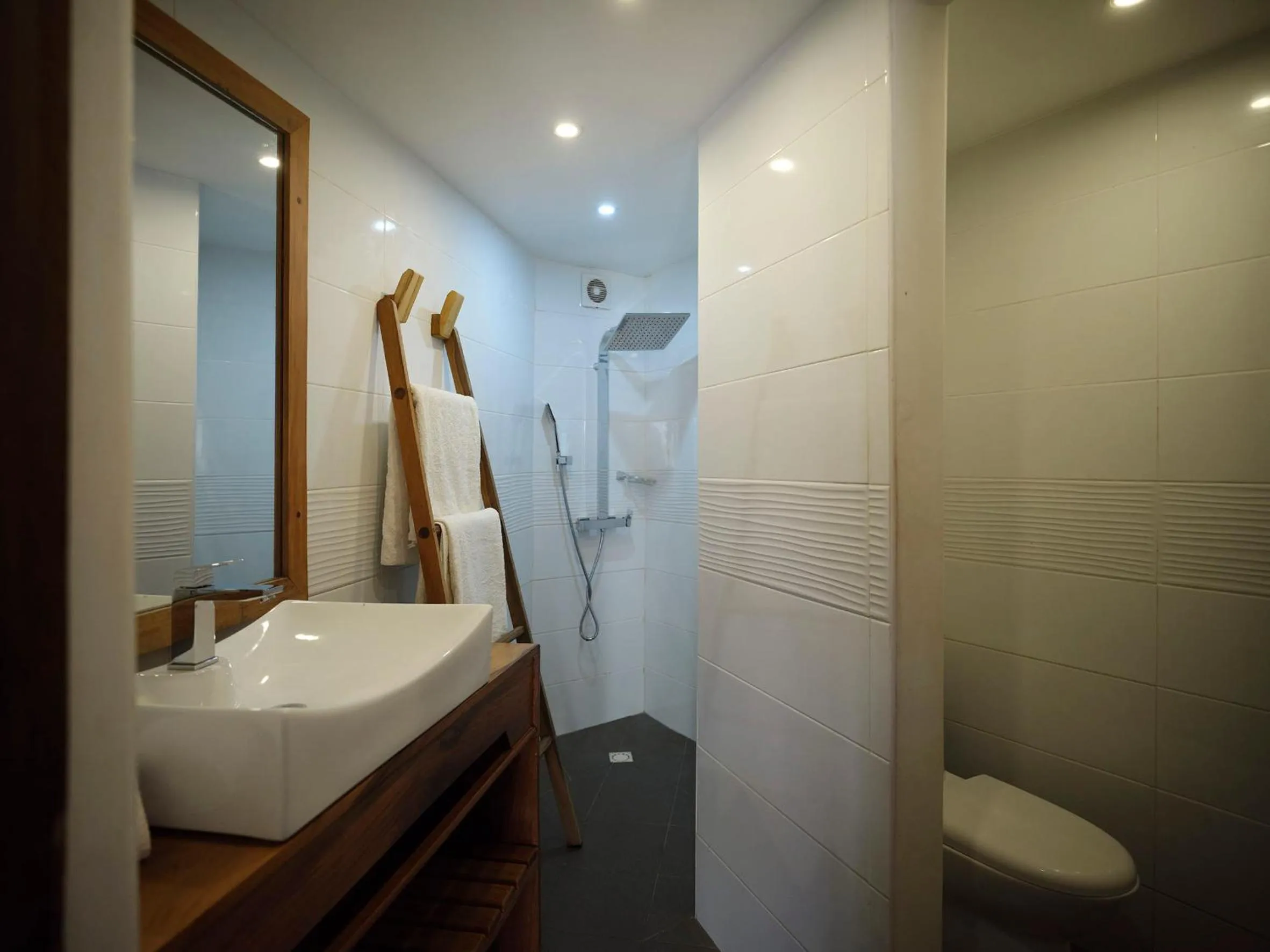 Bathroom in Antsanitia Resort