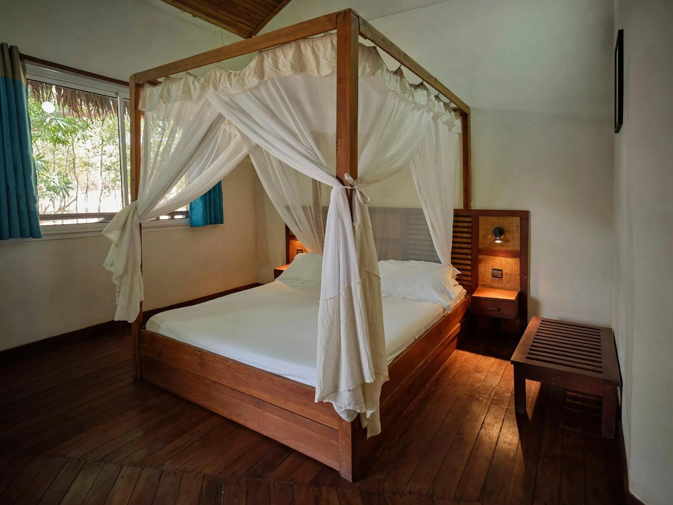 Bedroom, Bed in Antsanitia Resort