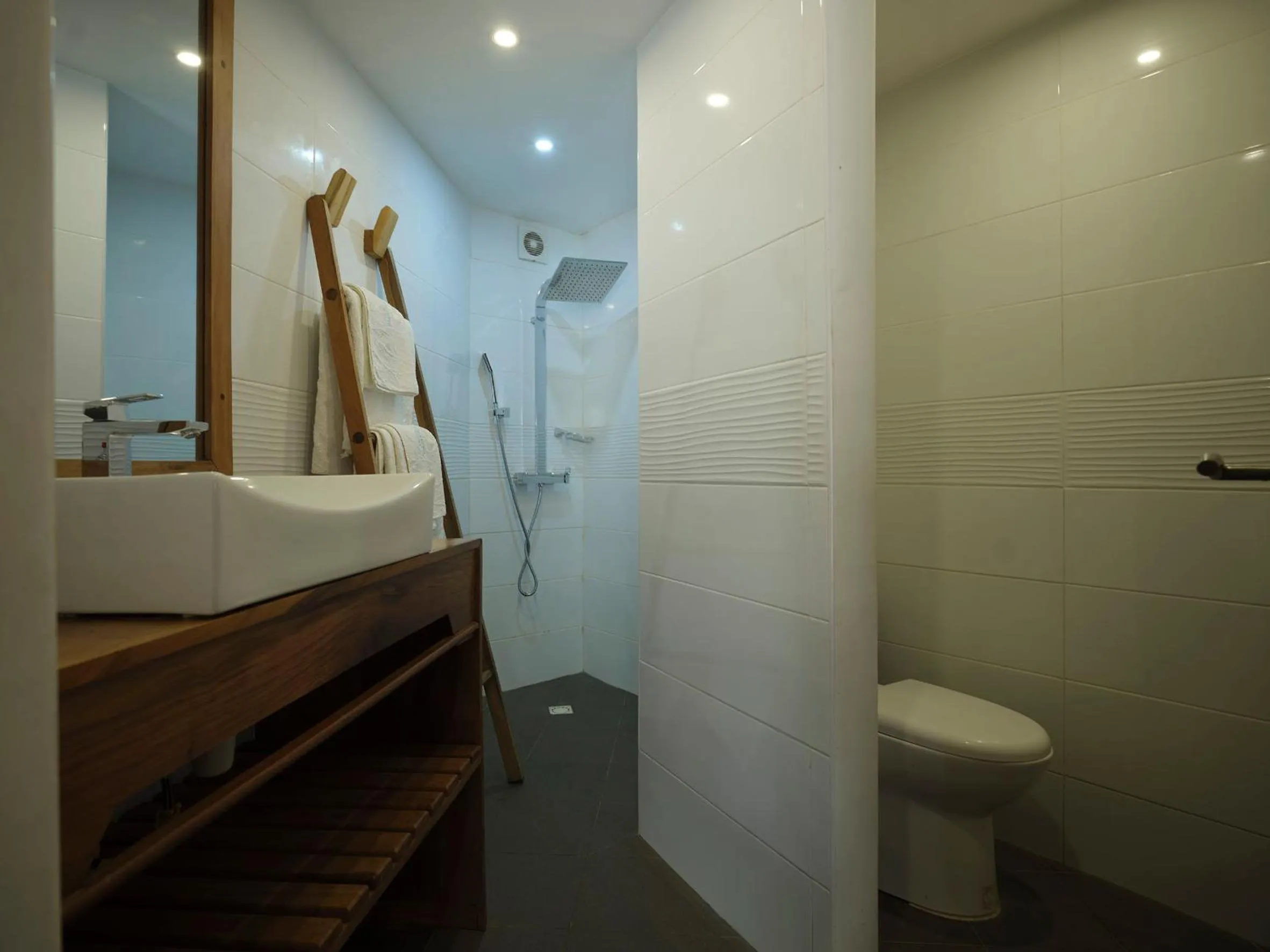 Bathroom in Antsanitia Resort