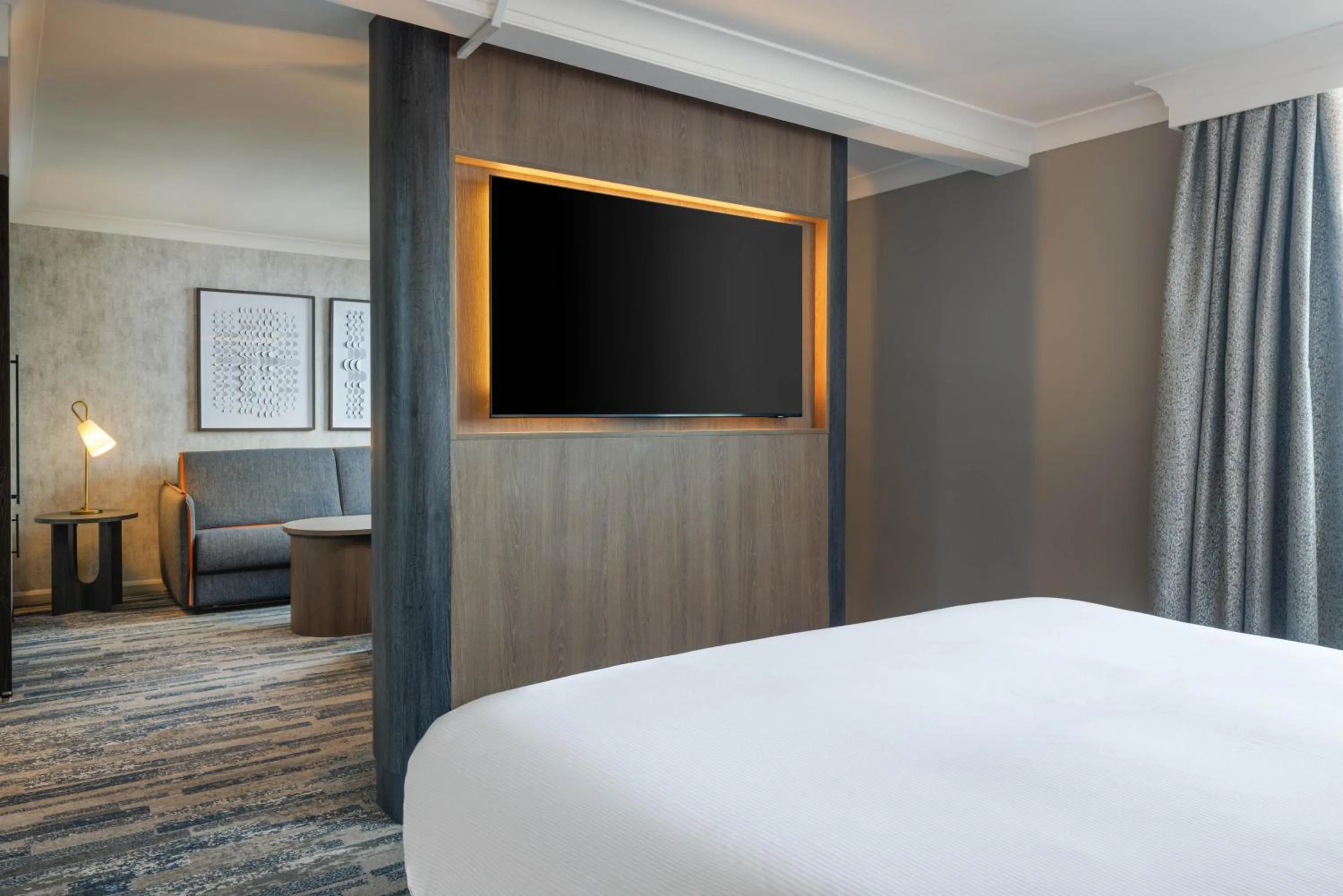 Bedroom, Bed in Hilton Leeds City