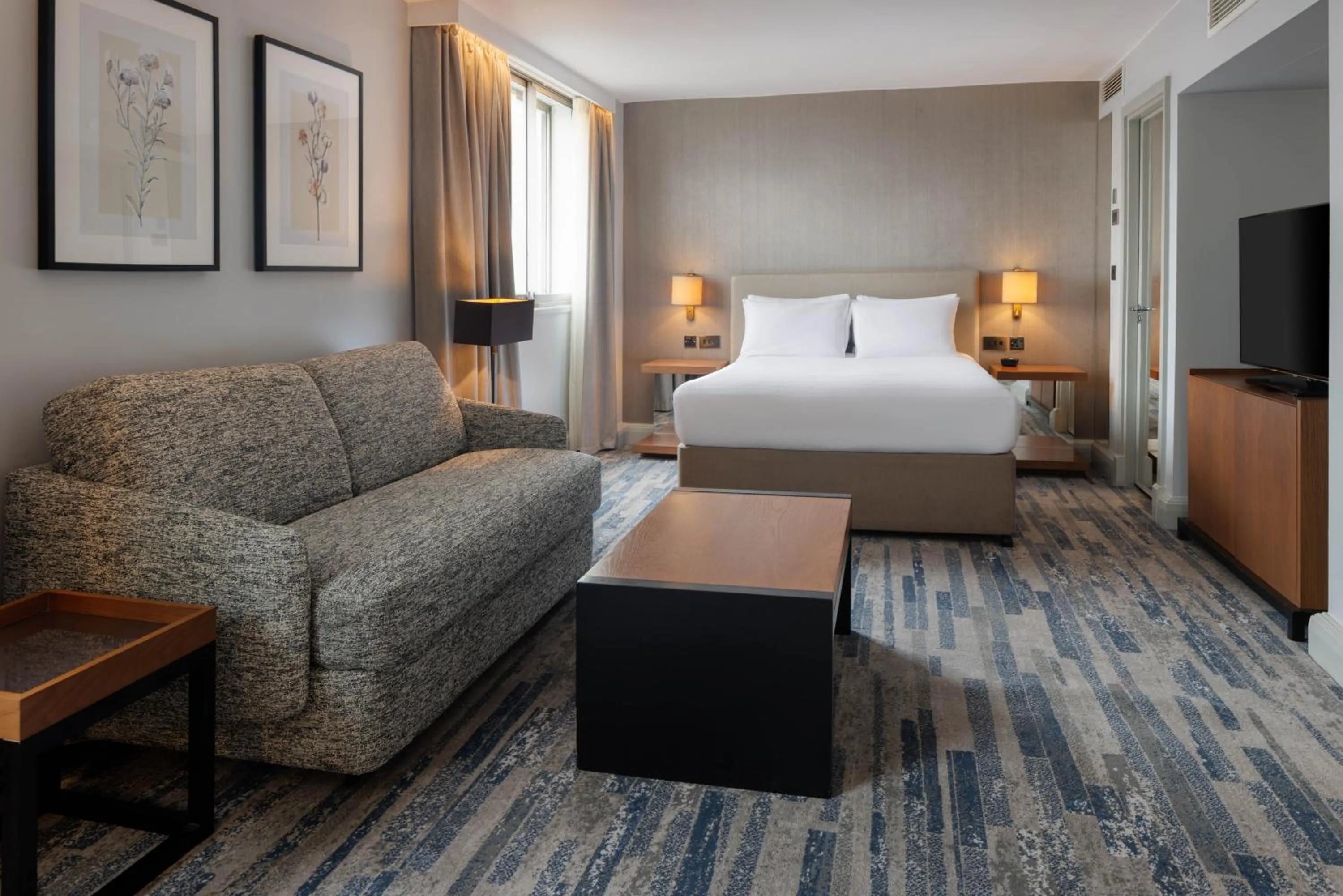 Bedroom, Bed in Hilton Leeds City