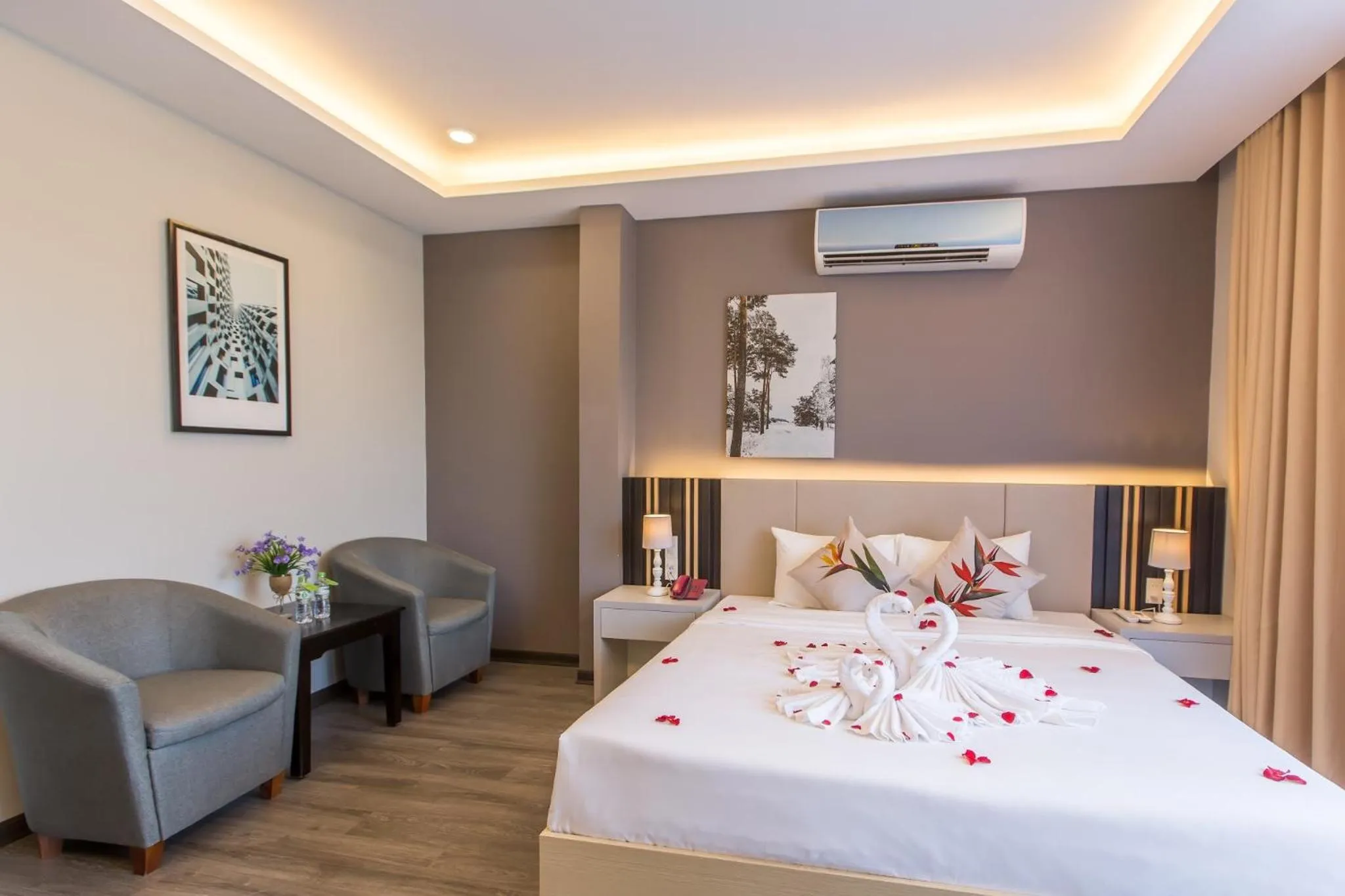 Bedroom in Binh Duong Resident Hotel