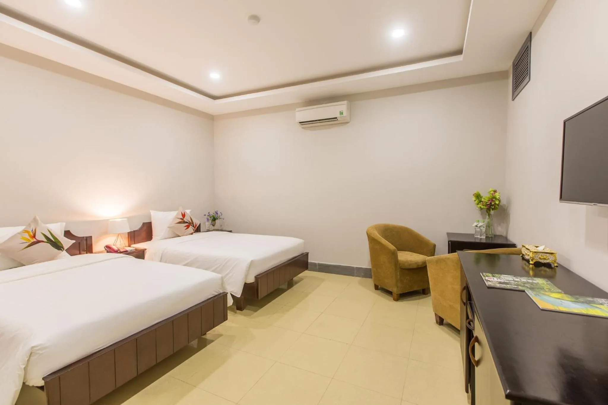 Bed in Binh Duong Resident Hotel