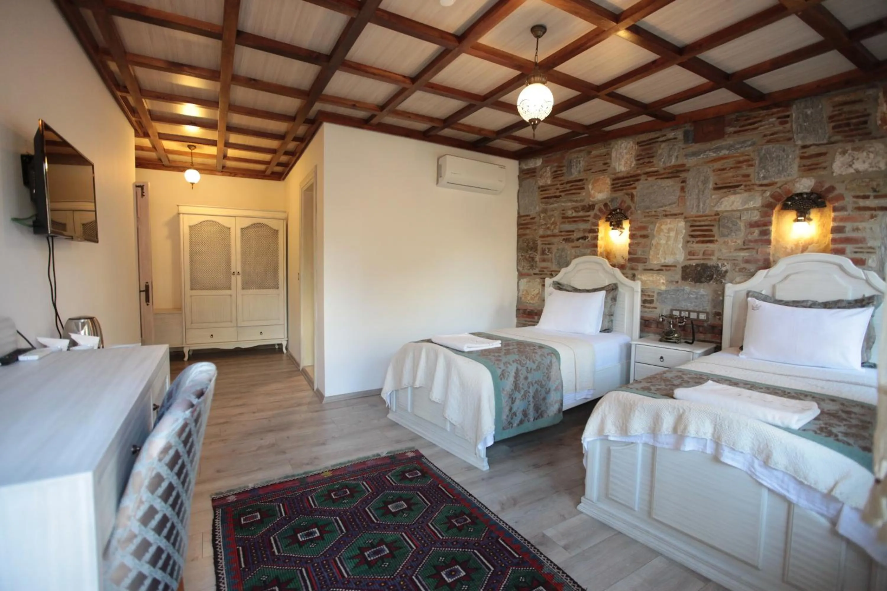 Photo of the whole room in Celsus Boutique Hotel
