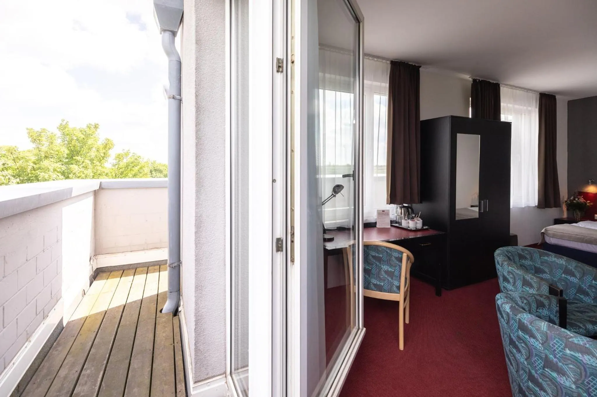 Photo of the whole room in Hotel Aviva