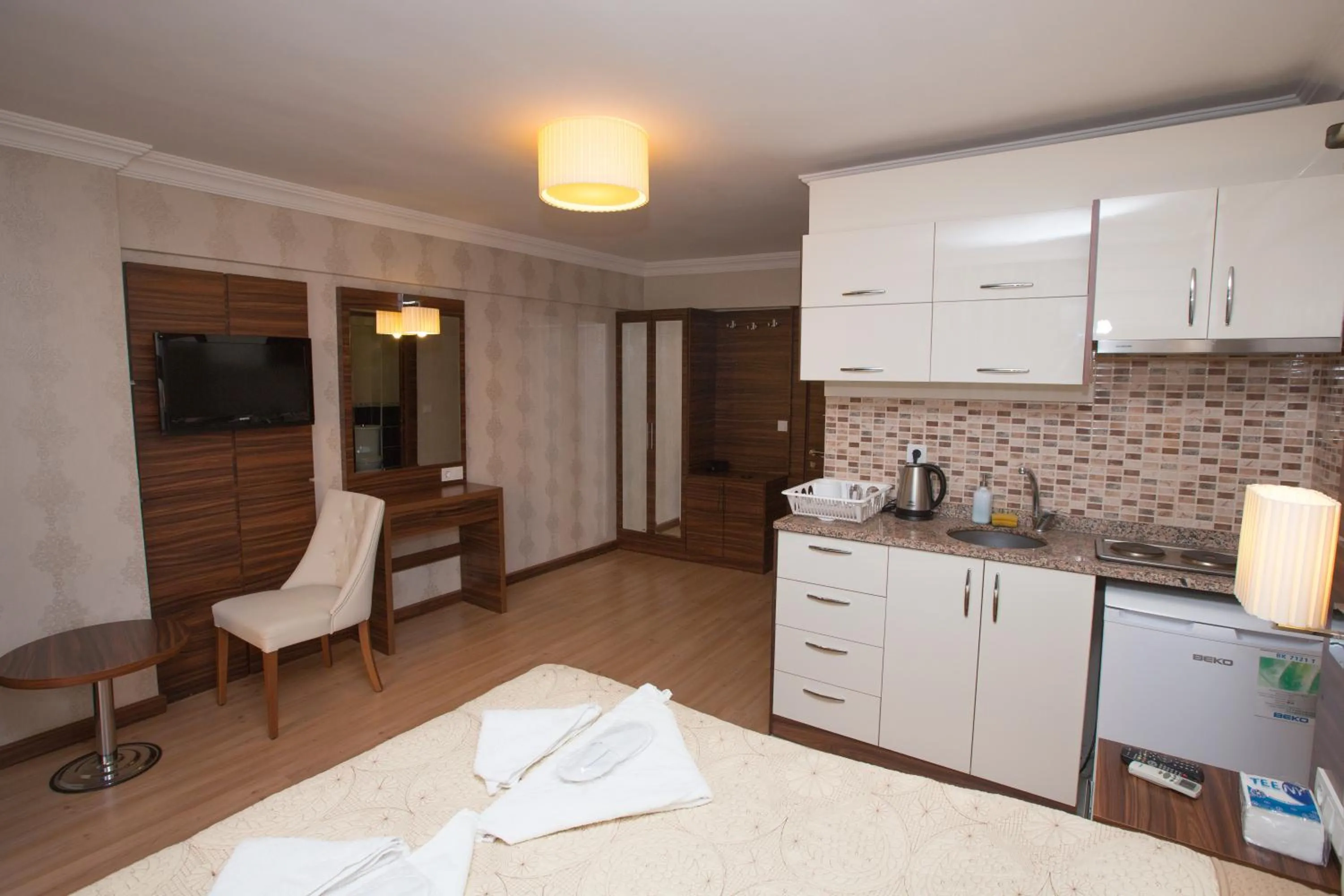 Photo of the whole room in City House