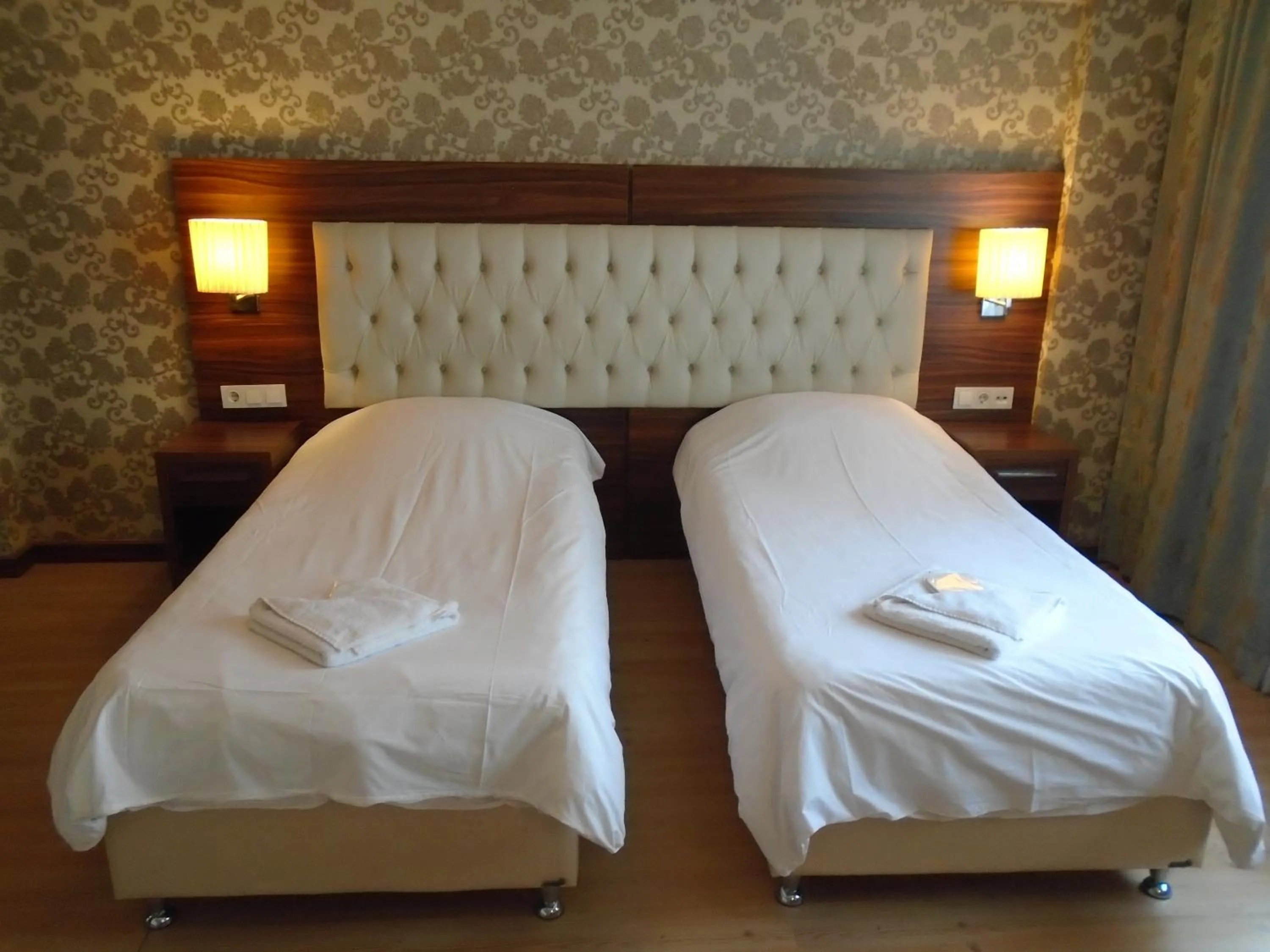 Bedroom, Bed in City House