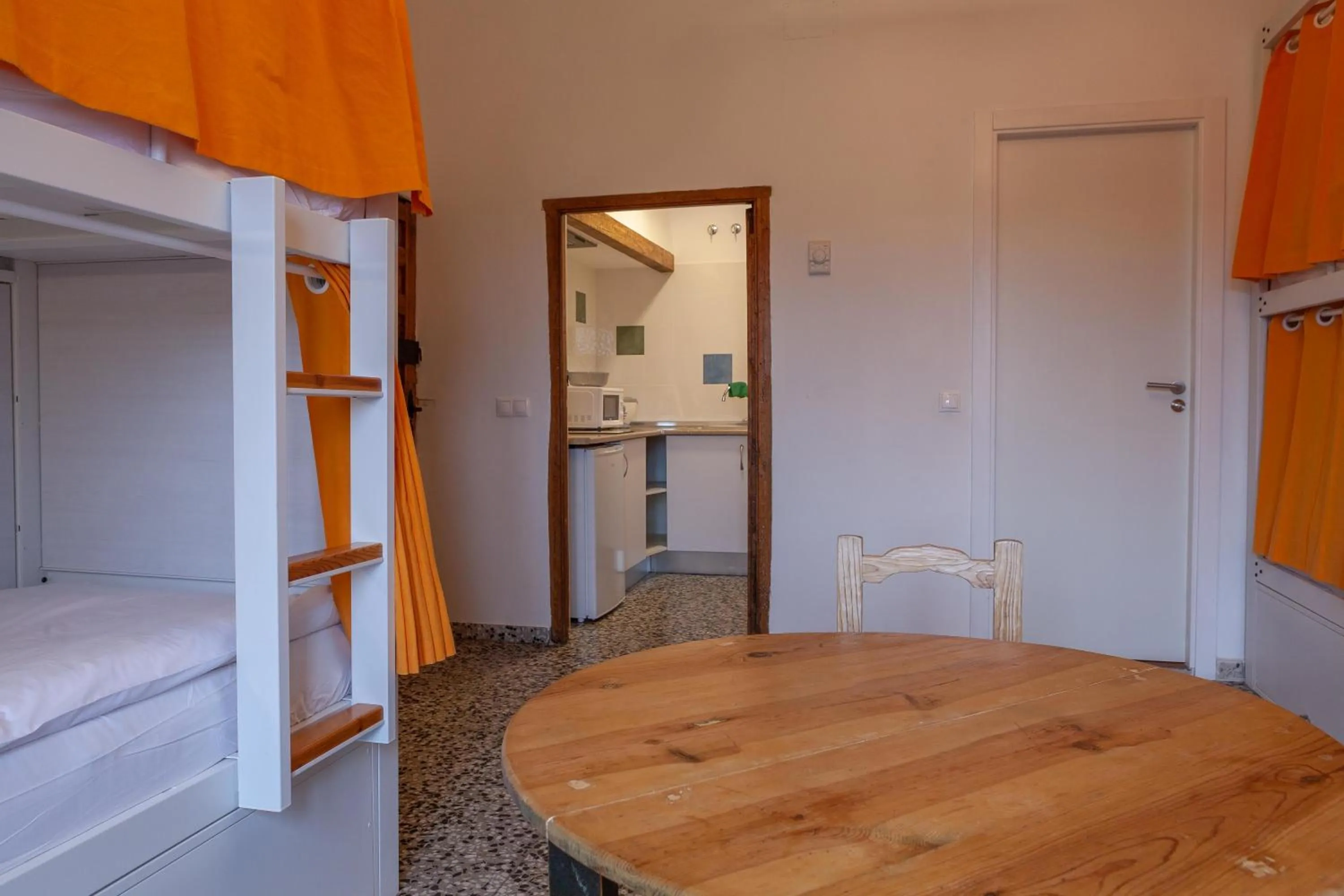 Bedroom, Bed in El Albergue de Sigüenza