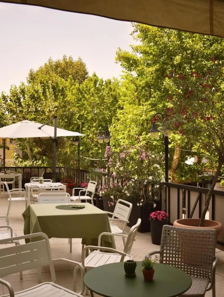 Garden in Hotel Miramare Et De La Ville