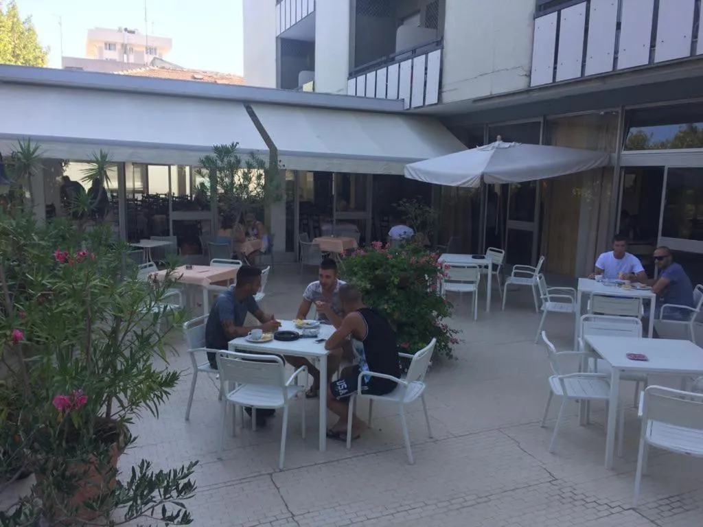 Hotel Miramare Et De La Ville