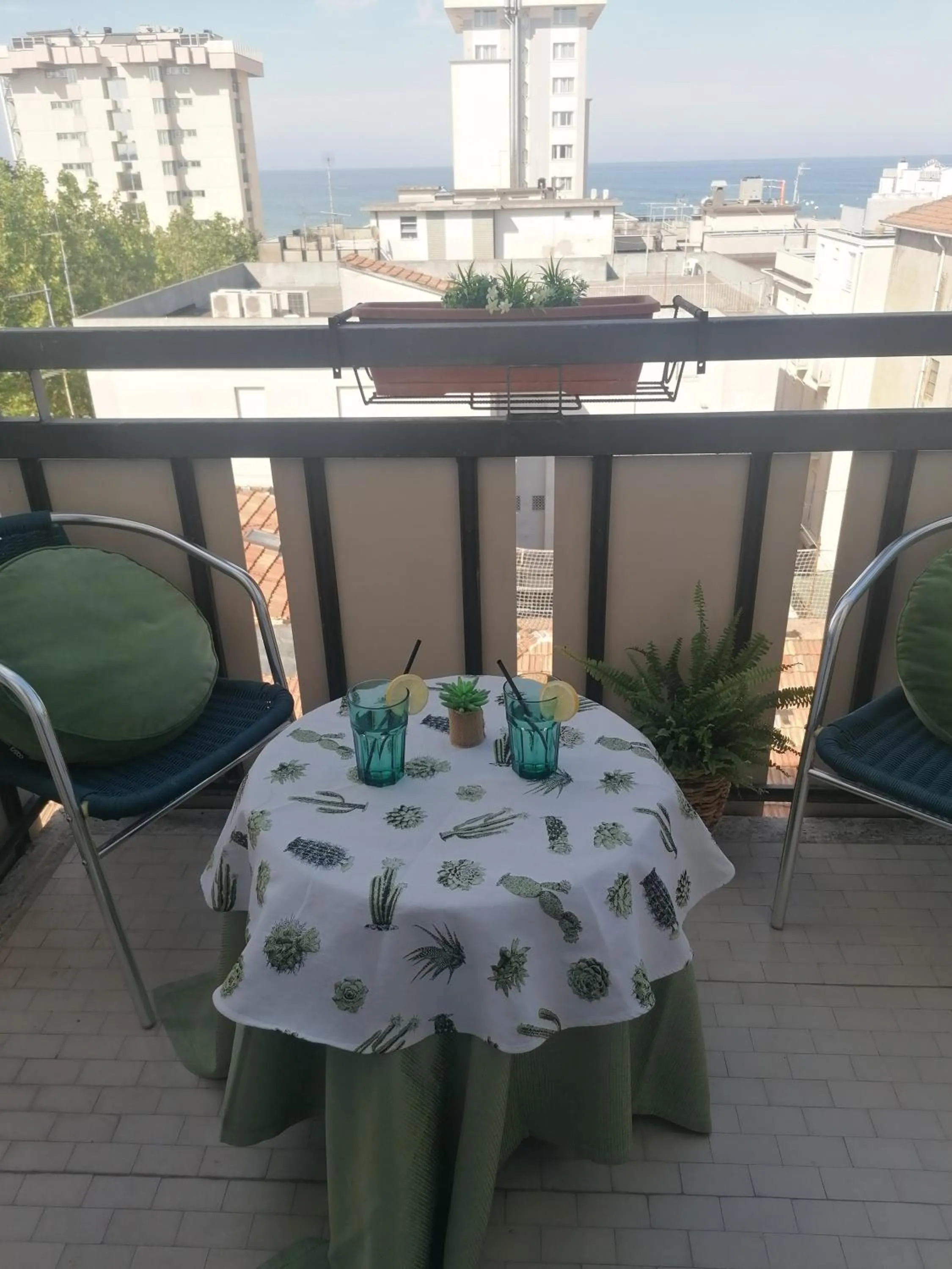 Hotel Miramare Et De La Ville