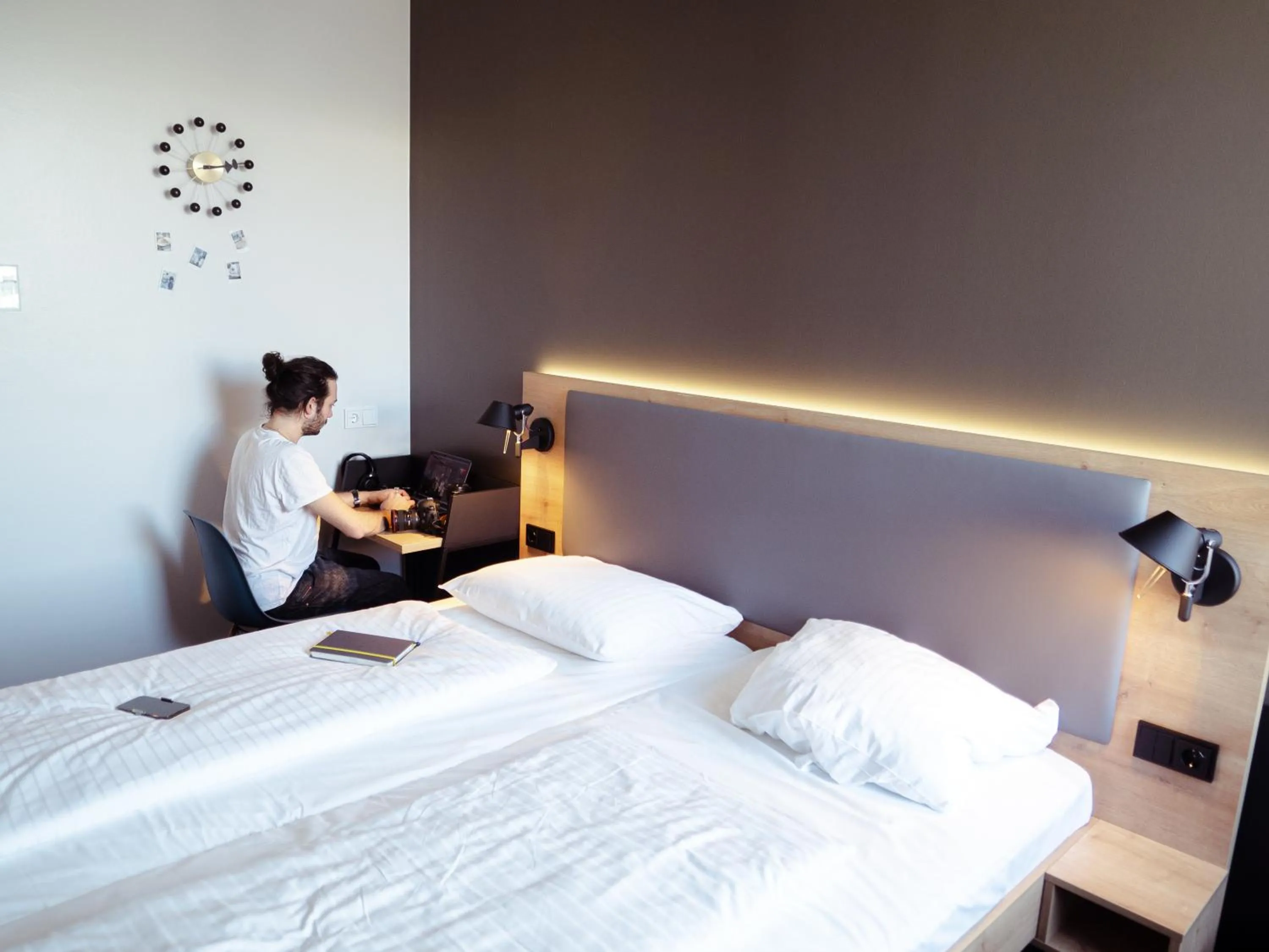 Photo of the whole room, Bed in aletto Hotel Kudamm