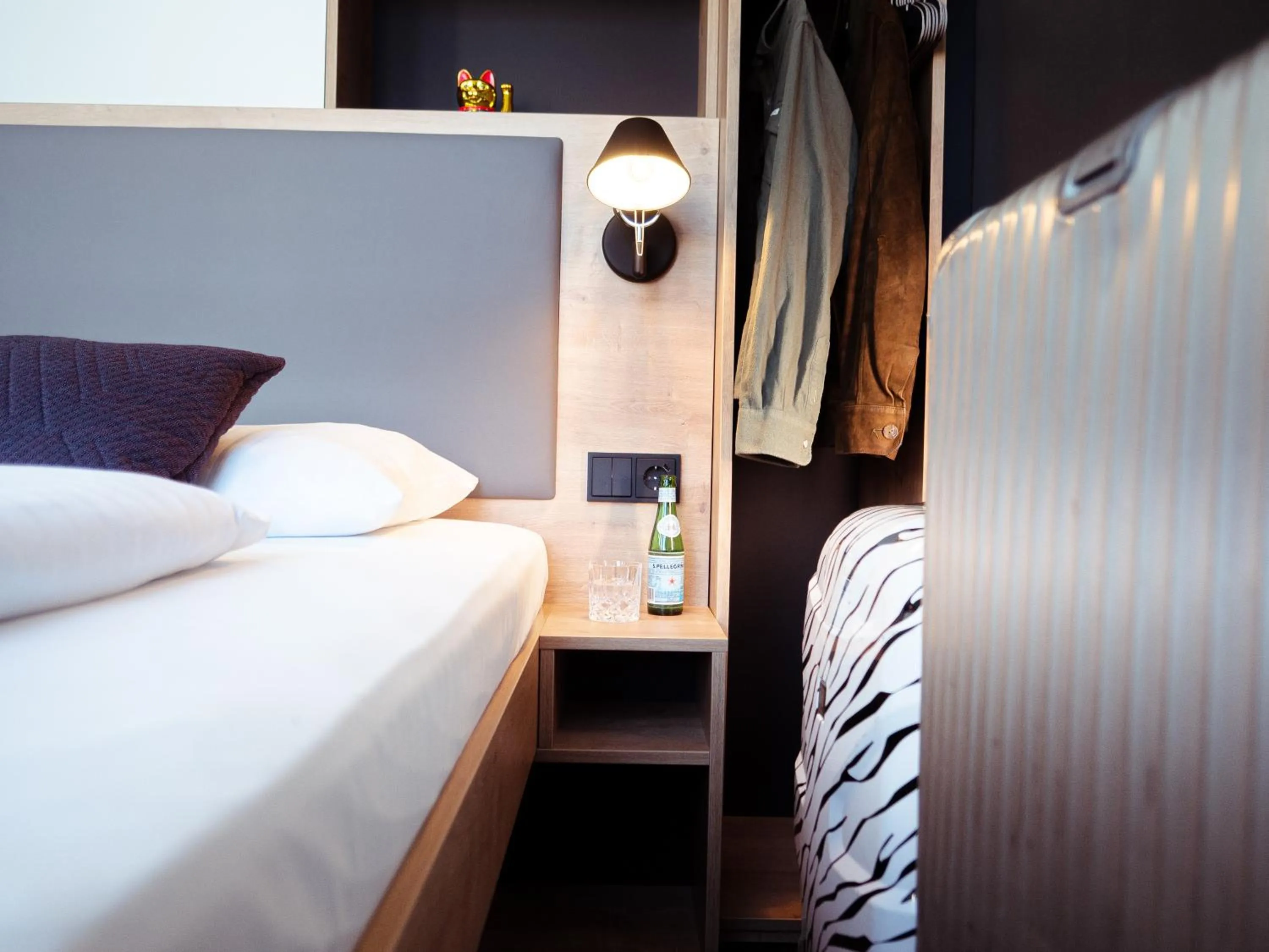 Photo of the whole room, Bed in aletto Hotel Kudamm