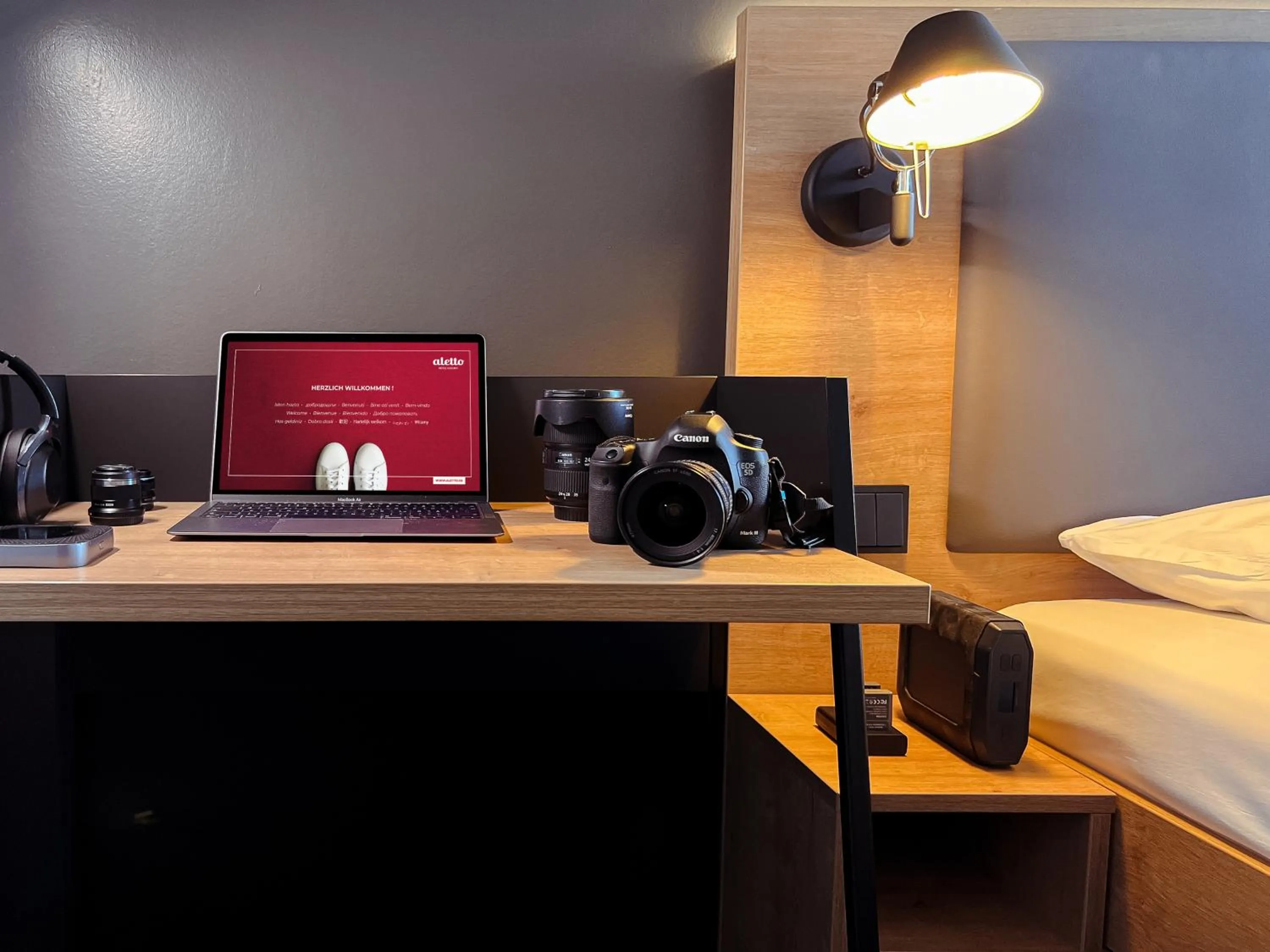 Photo of the whole room, Bed in aletto Hotel Kudamm