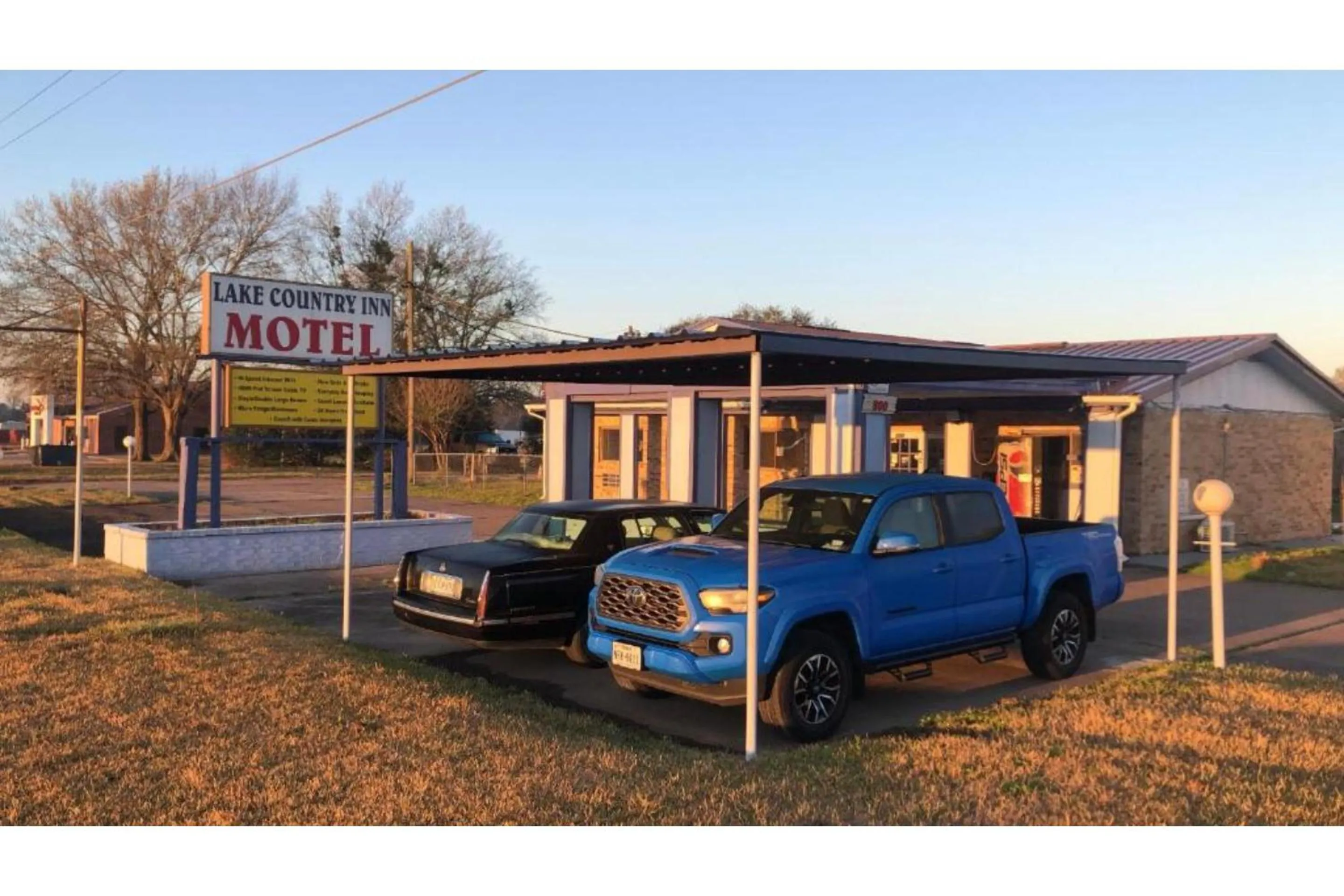 Parking in Lake Country Inn