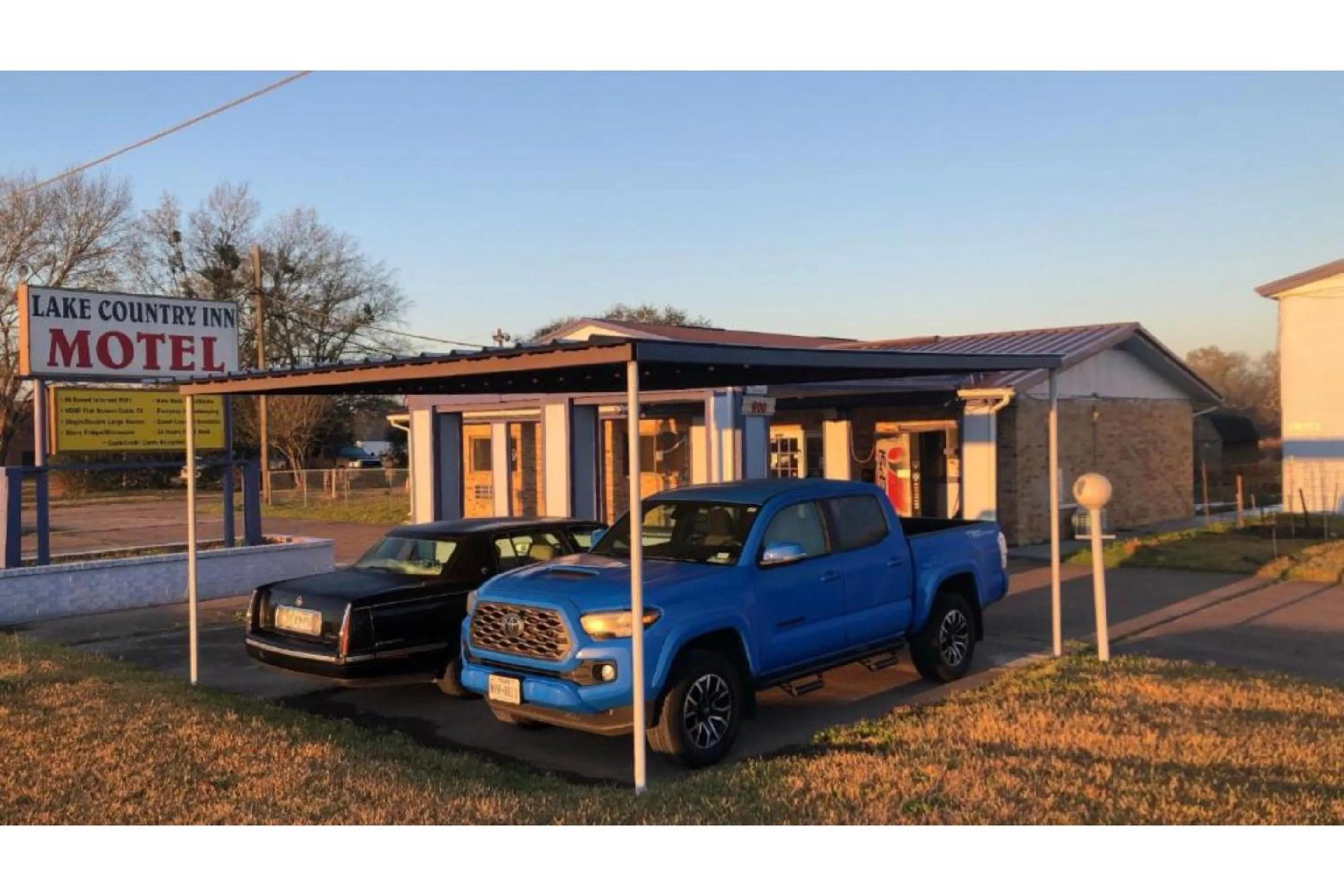 Parking in Lake Country Inn