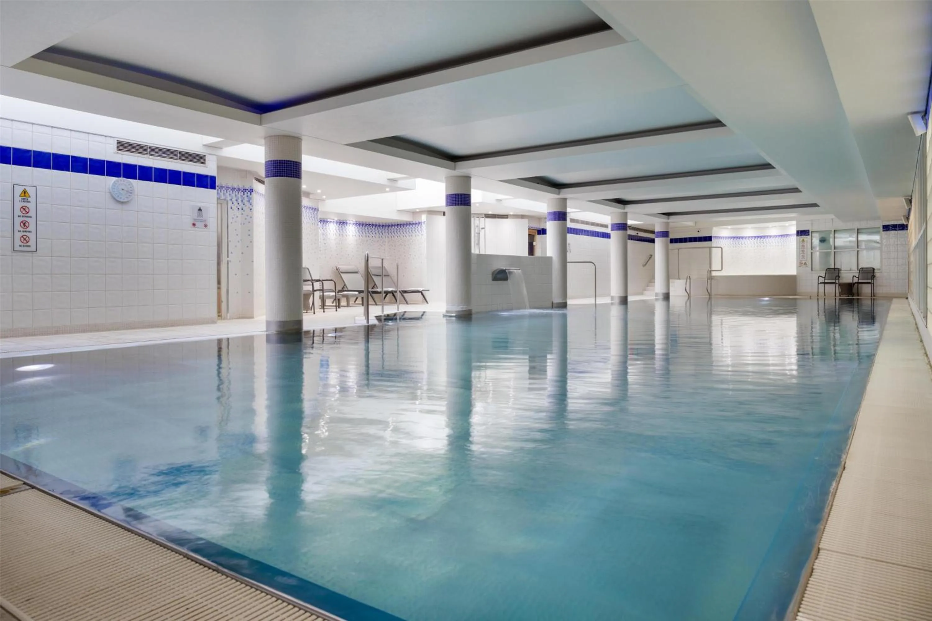 Pool view in Hilton Cardiff