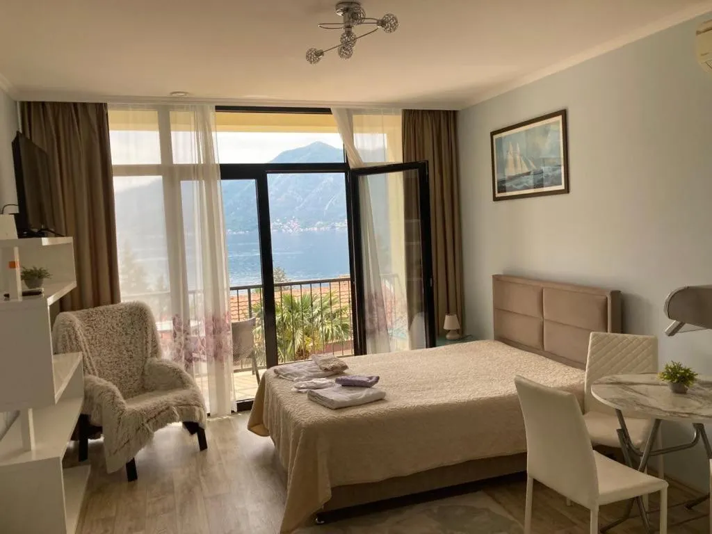 Bed in Apartments FANTASY