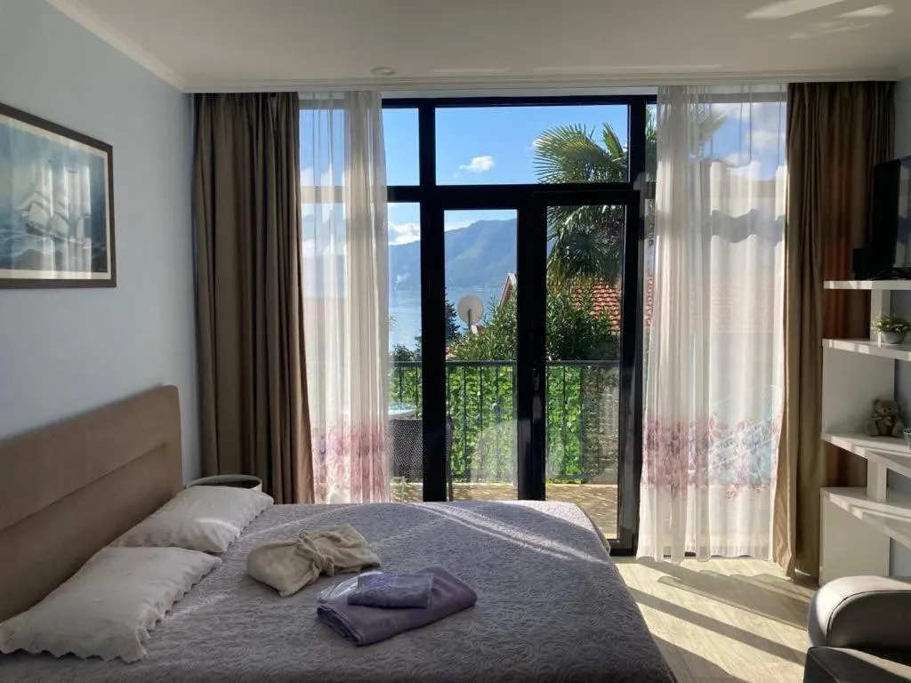 Bed in Apartments FANTASY
