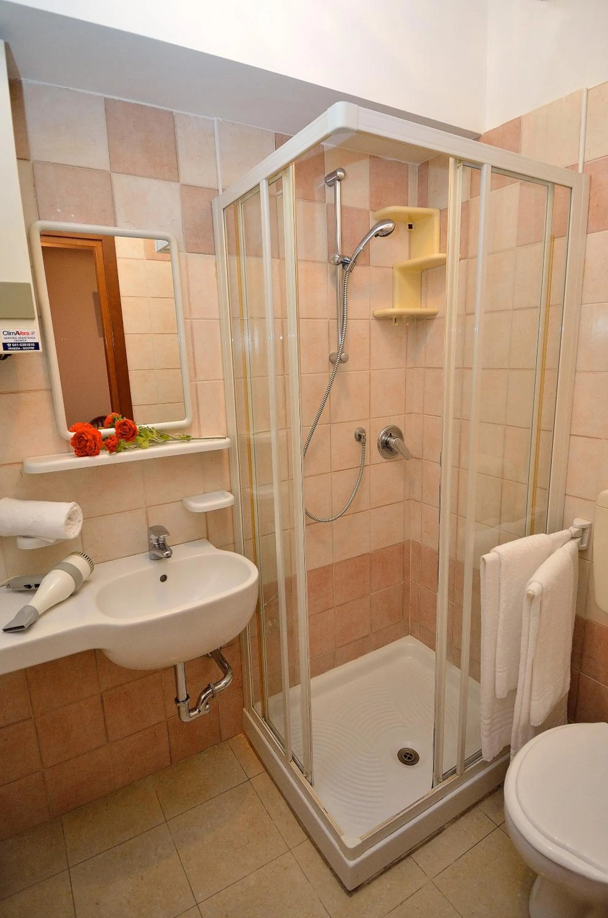 Bathroom in Hotel Amba Alagi
