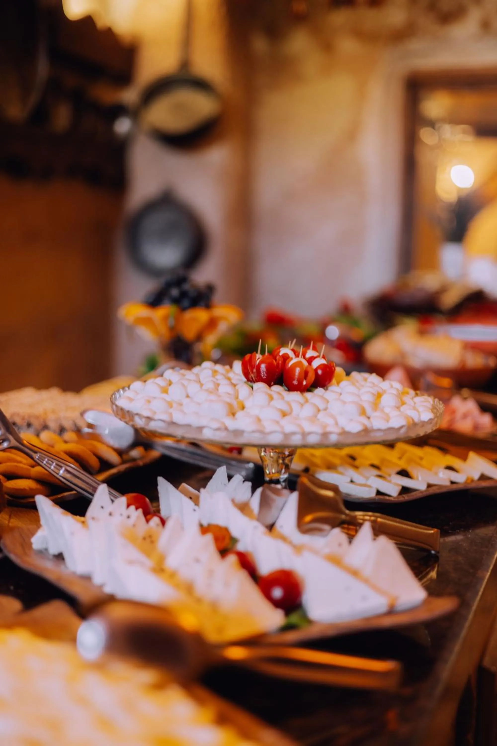 Food and drinks in Melis Cave Hotel