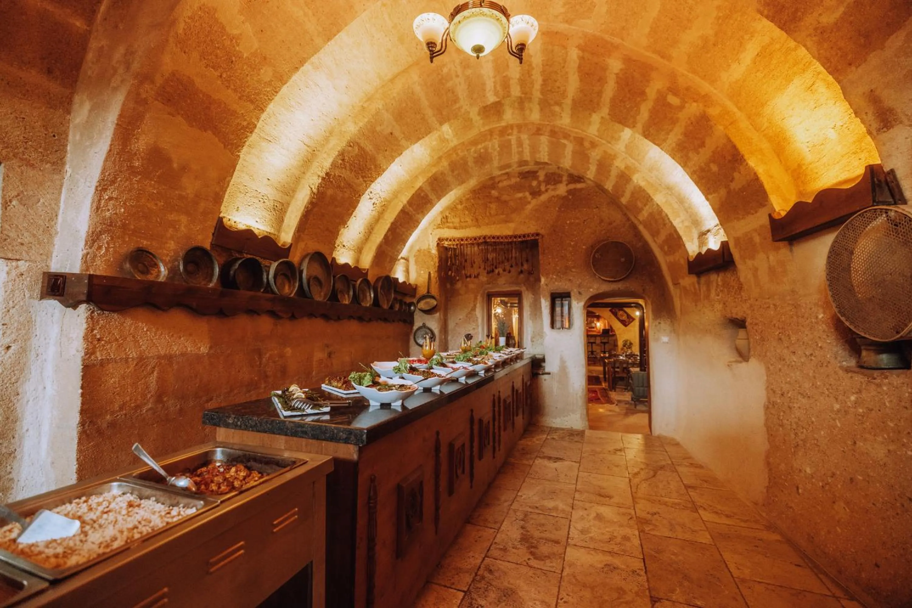 Food and drinks in Melis Cave Hotel