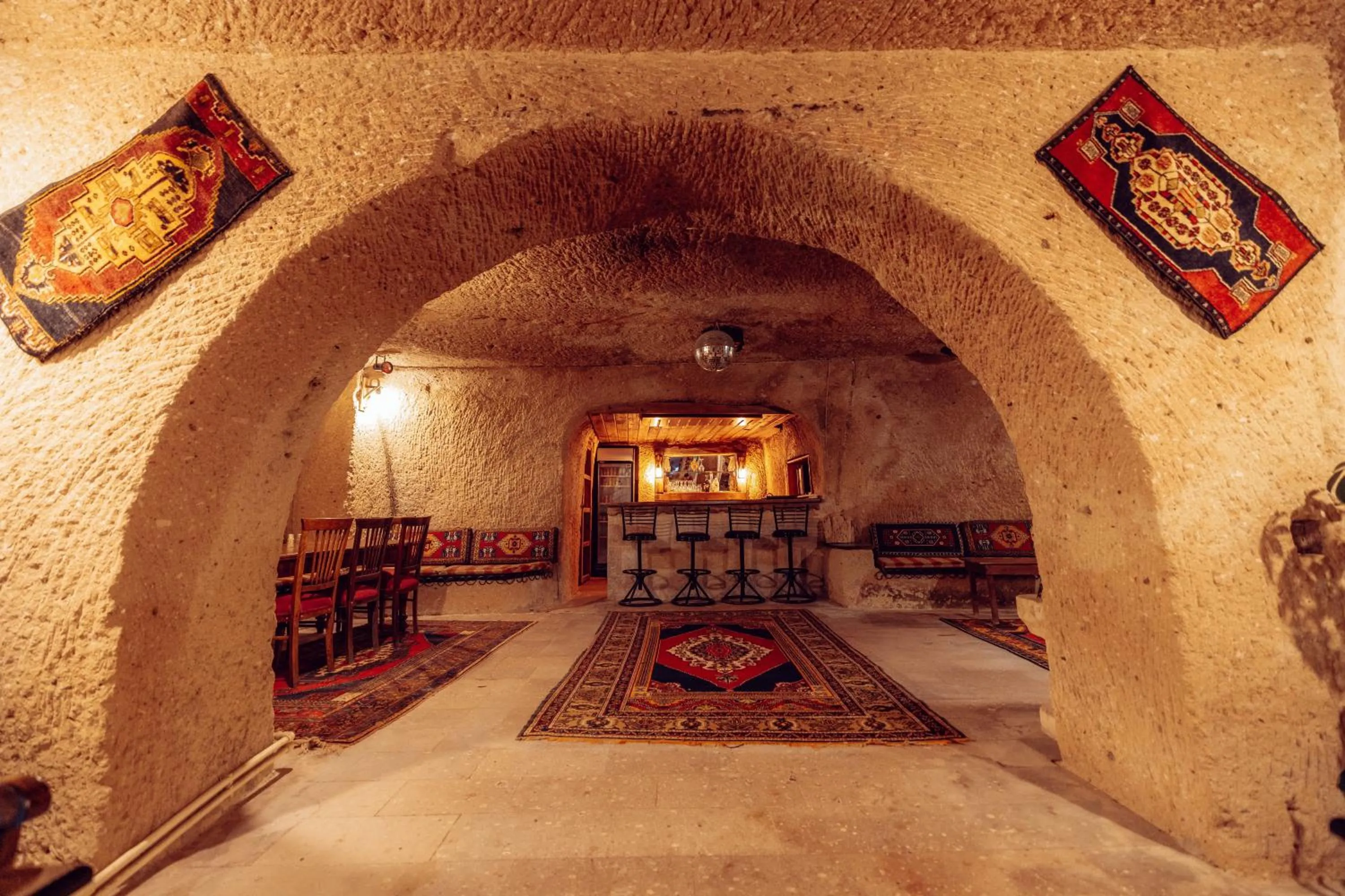 Restaurant/places to eat, Bed in Melis Cave Hotel