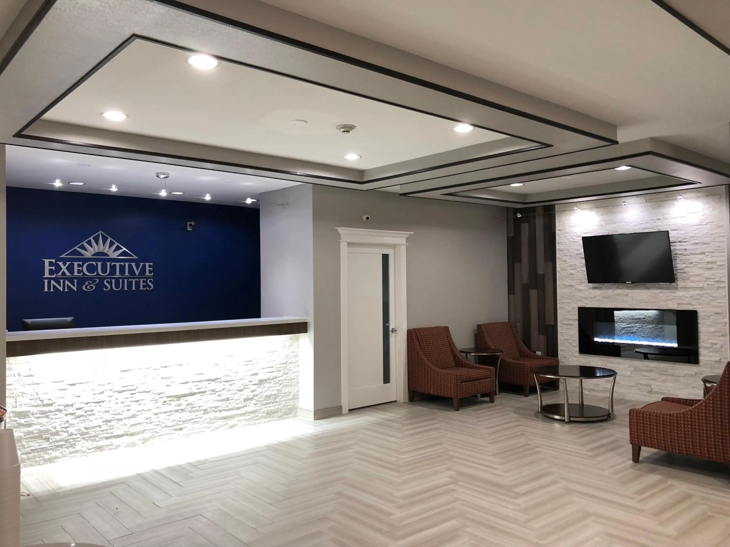 Lobby or reception in Executive Inn and Suites Joaquin