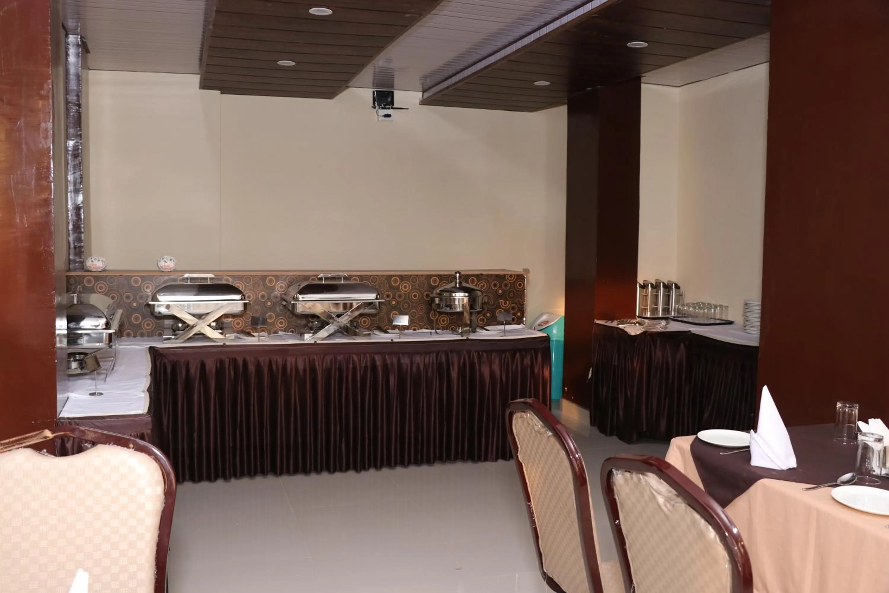 Restaurant/places to eat in Hotel Ashiana Palampur