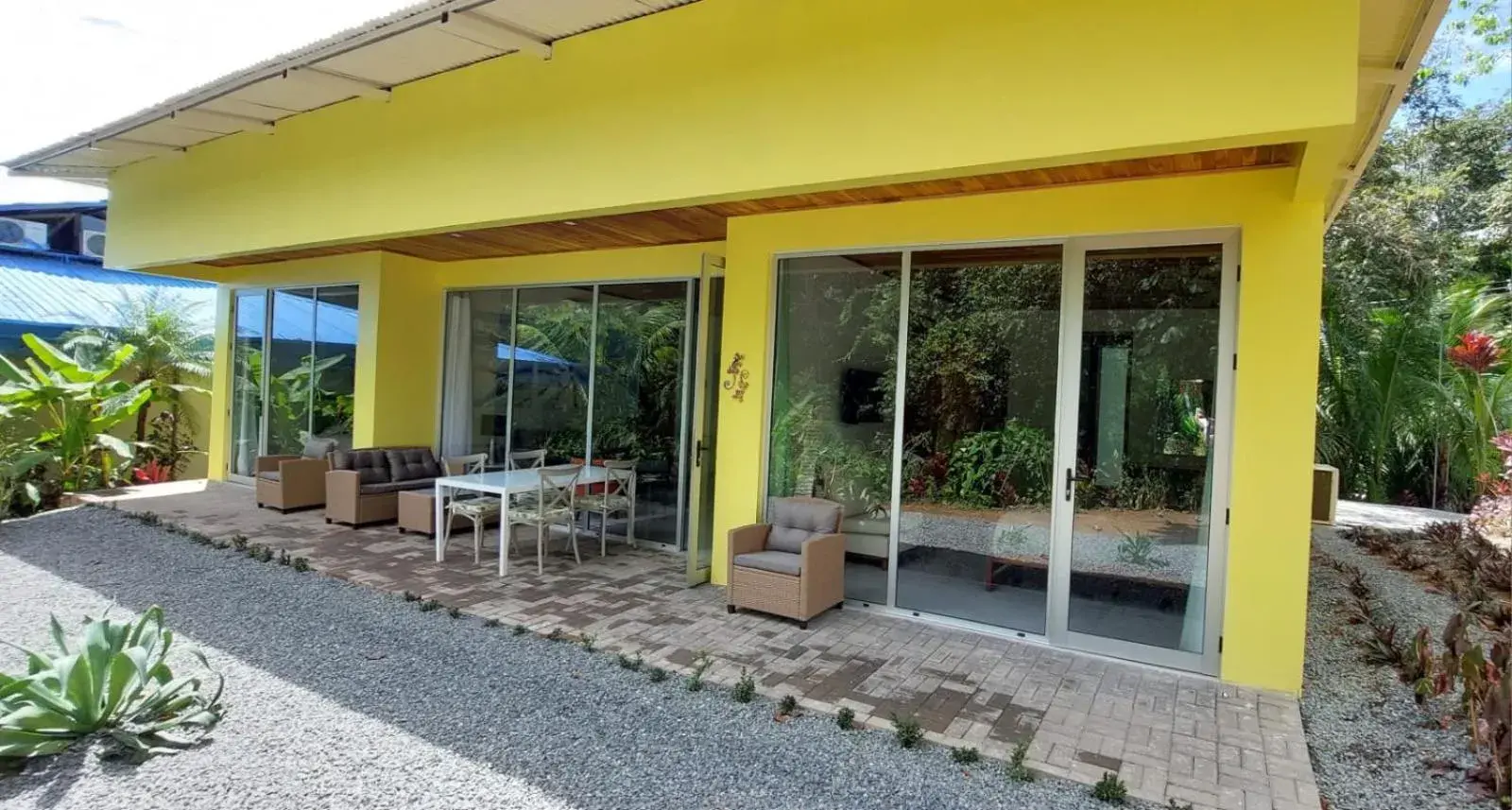 Two-Bedroom House in Hotel Plaza Yara Two-Bedroom House in Hotel Plaza Yara