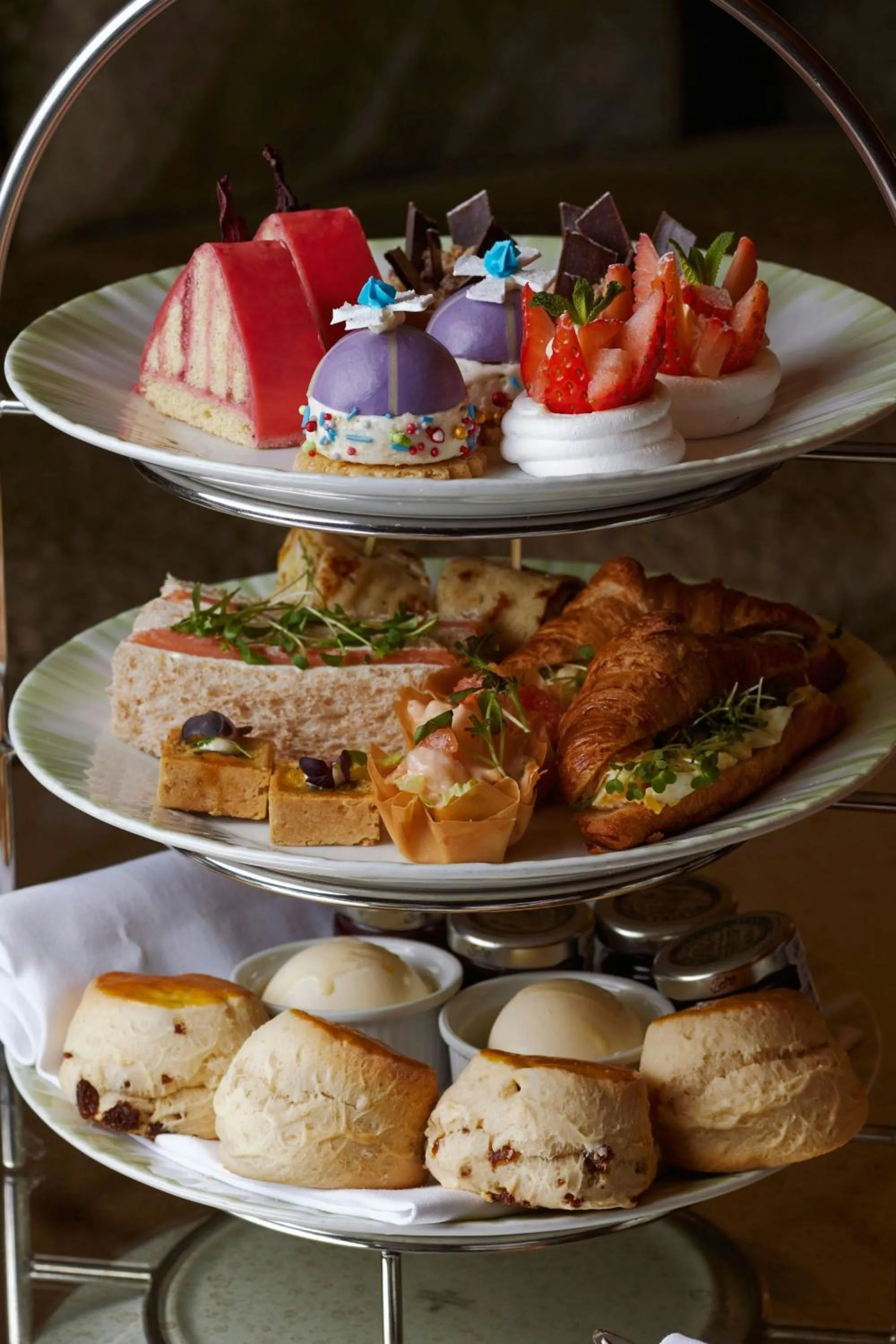 Restaurant/places to eat in The Park Tower Knightsbridge, a Luxury Collection Hotel, London