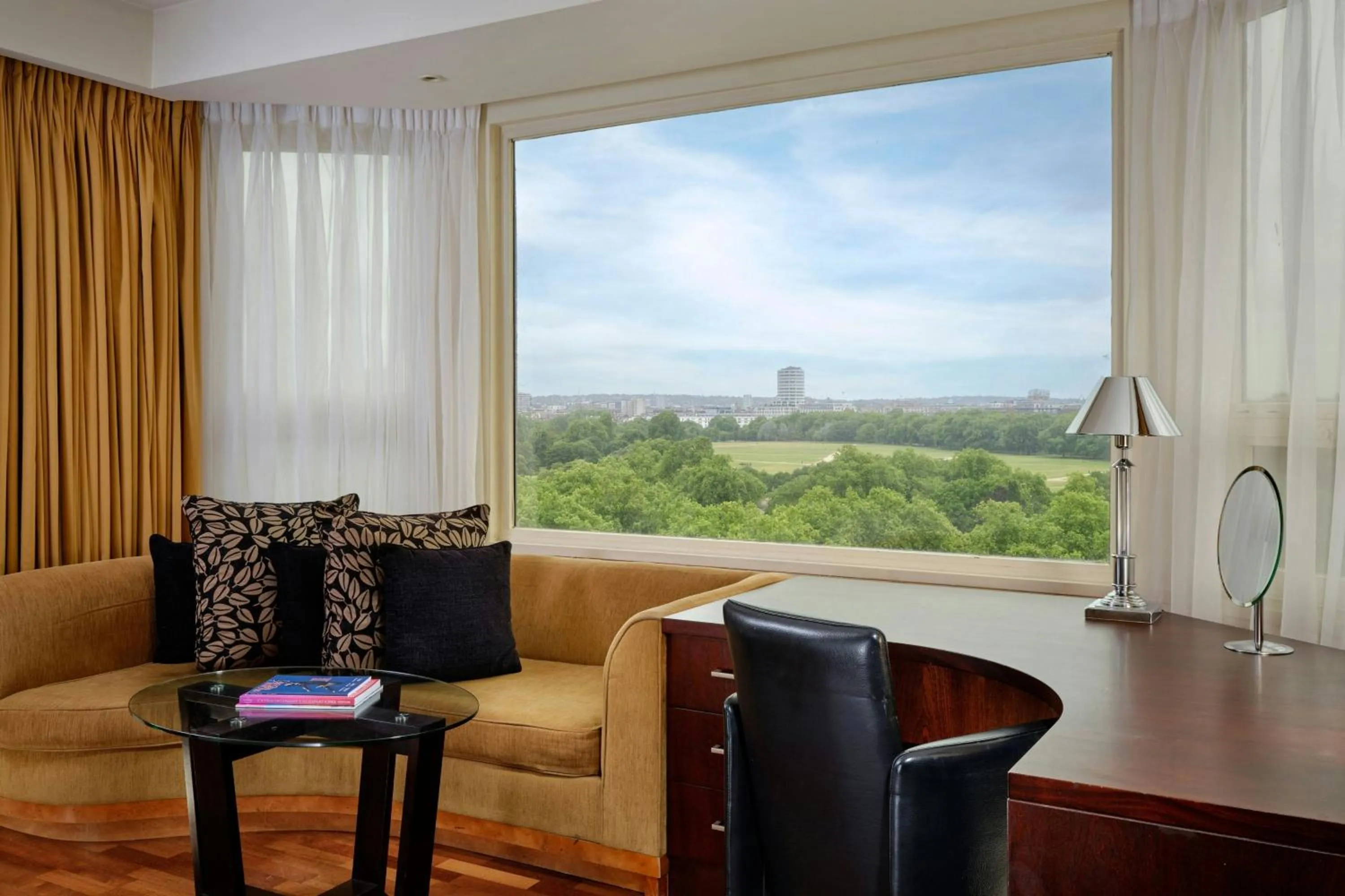 Photo of the whole room in The Park Tower Knightsbridge, a Luxury Collection Hotel, London